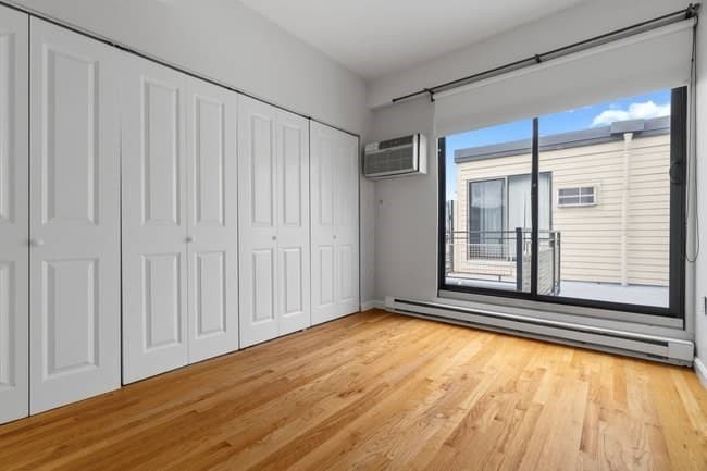 Condominium at 12 Stoneholm St # 616, Boston MA 02115, photo 6 of 13