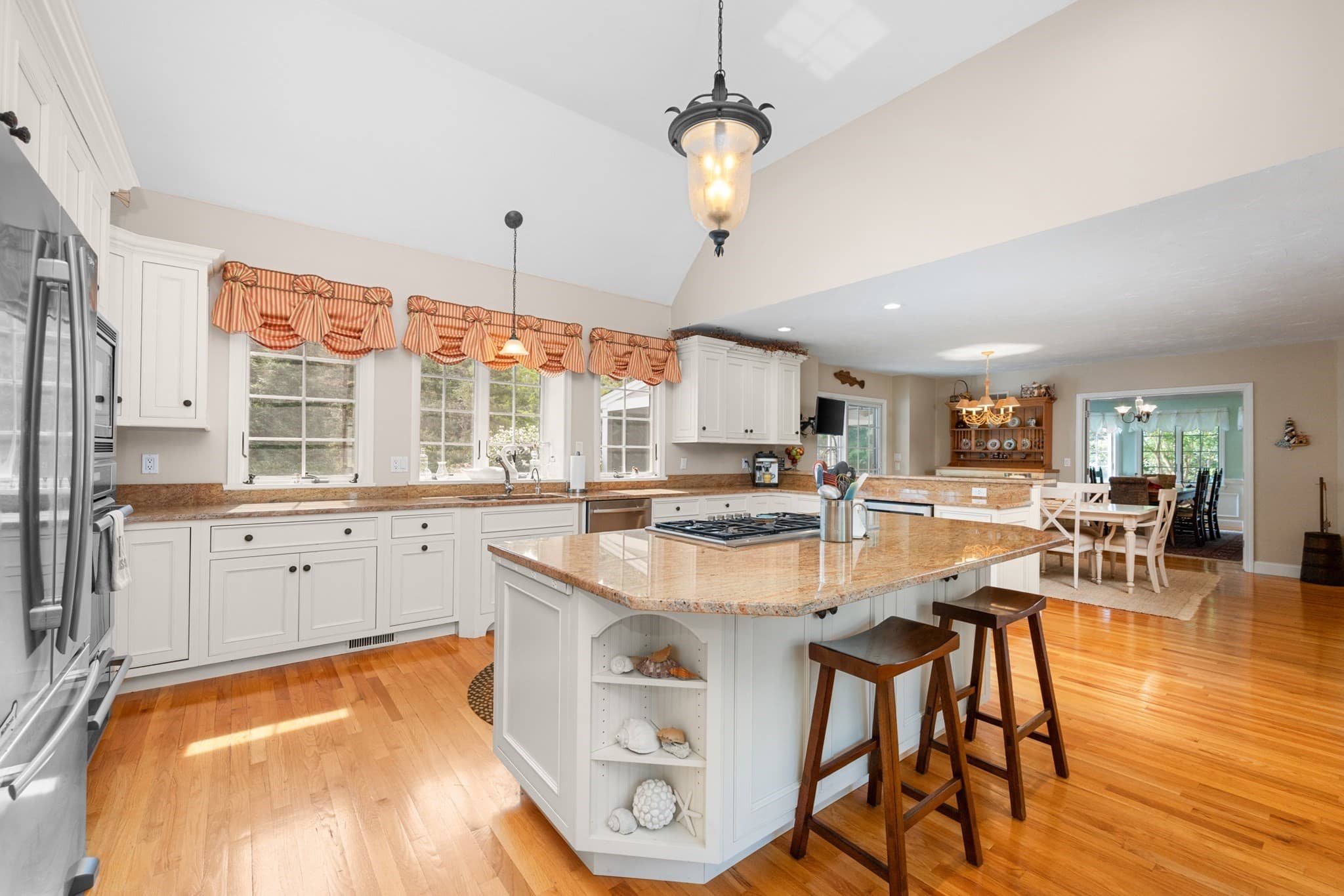 Single Family Residence at 55 Seapuit Rd, Barnstable MA 02655, Barnstable, photo 10 of 42