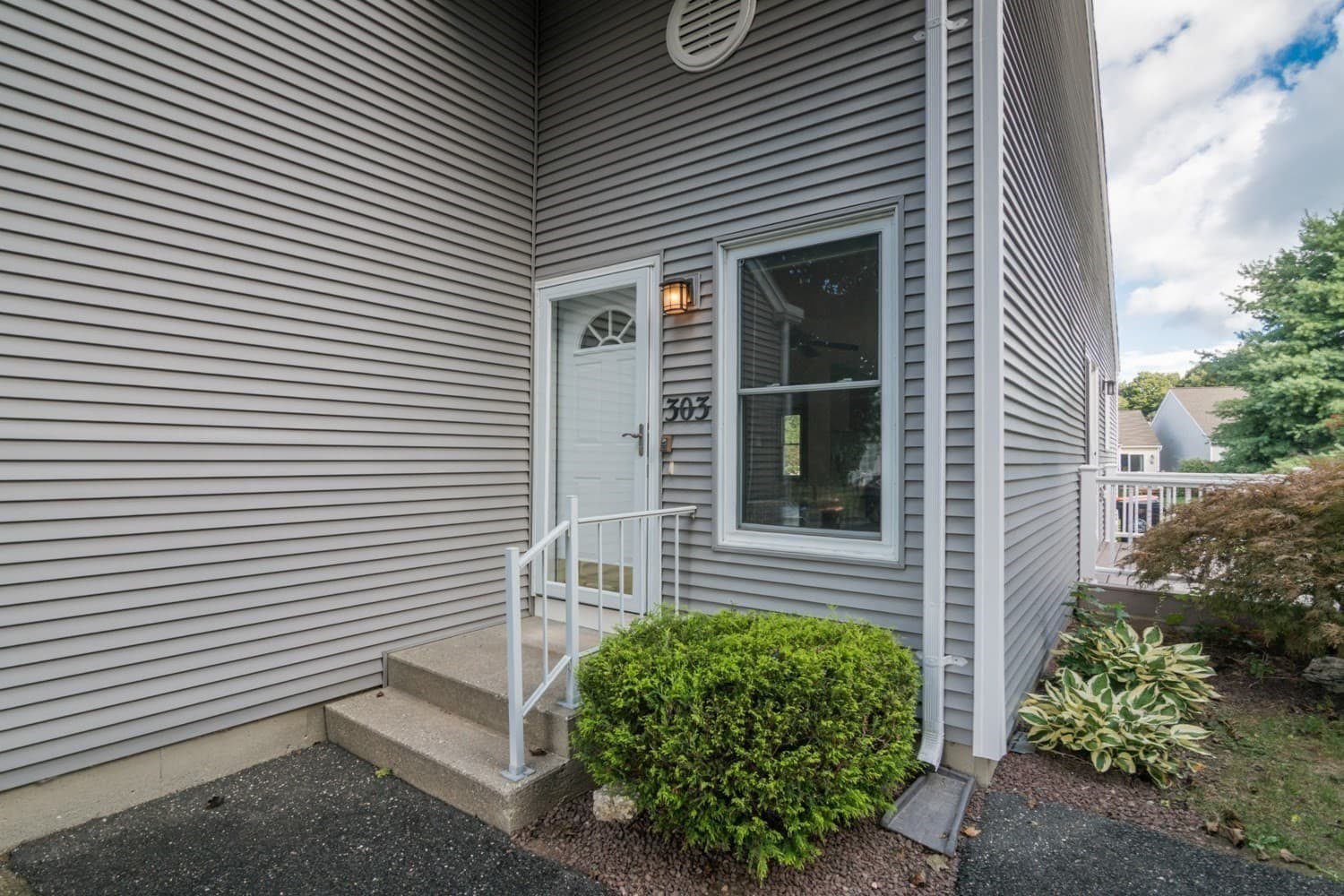 Condominium at 303 Alvord Pl # 303, South Hadley MA 01075, South Hadley, photo 2 of 28