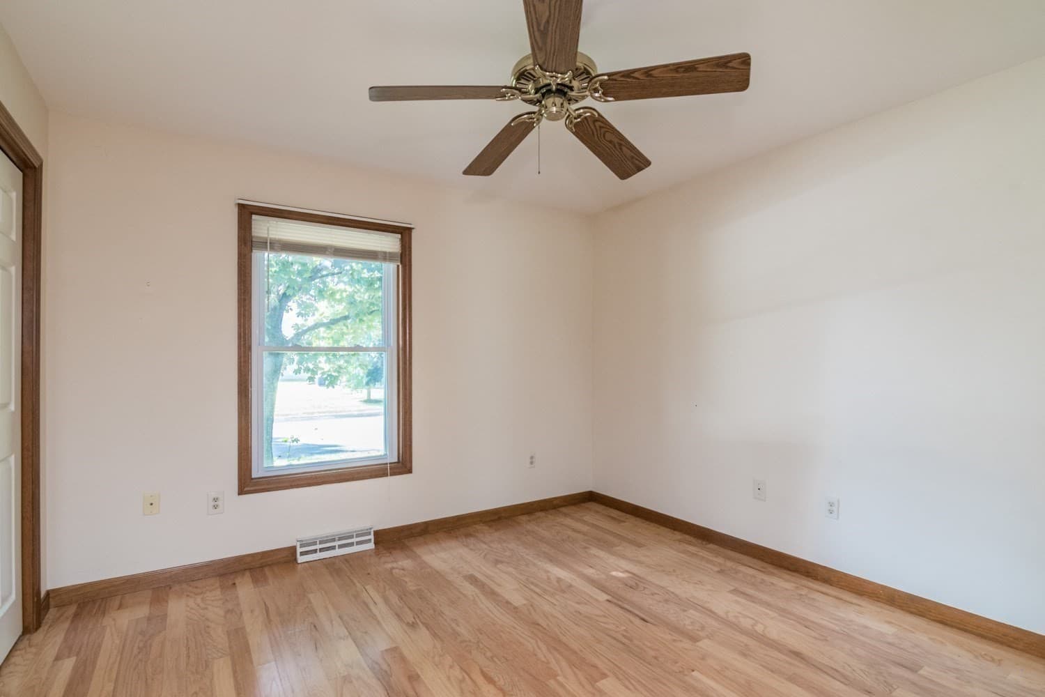 Condominium at 303 Alvord Pl # 303, South Hadley MA 01075, South Hadley, photo 14 of 28