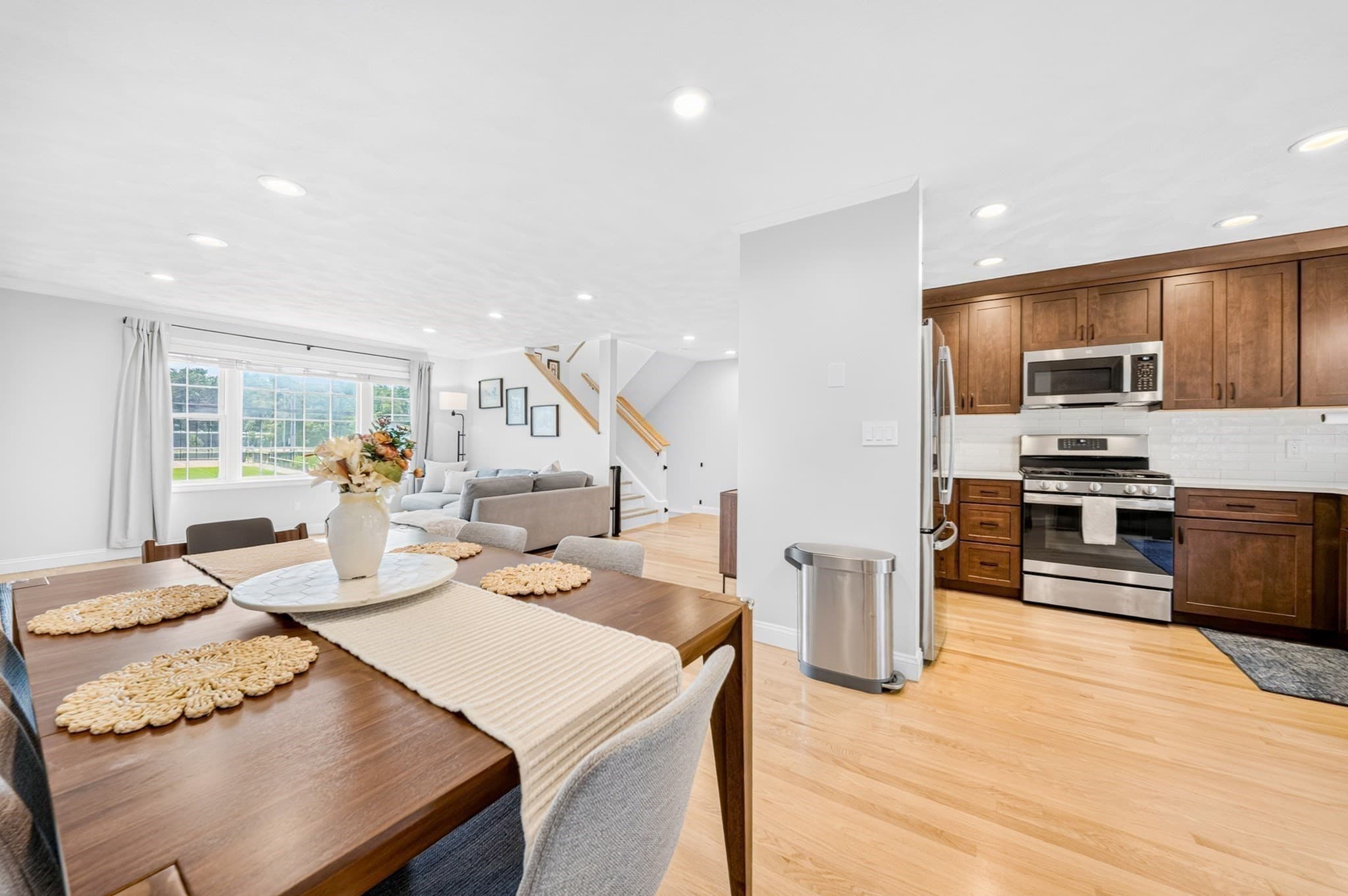Condominium at 66 Sylvan St # 66, Melrose MA 02176, Melrose, photo 3 of 24