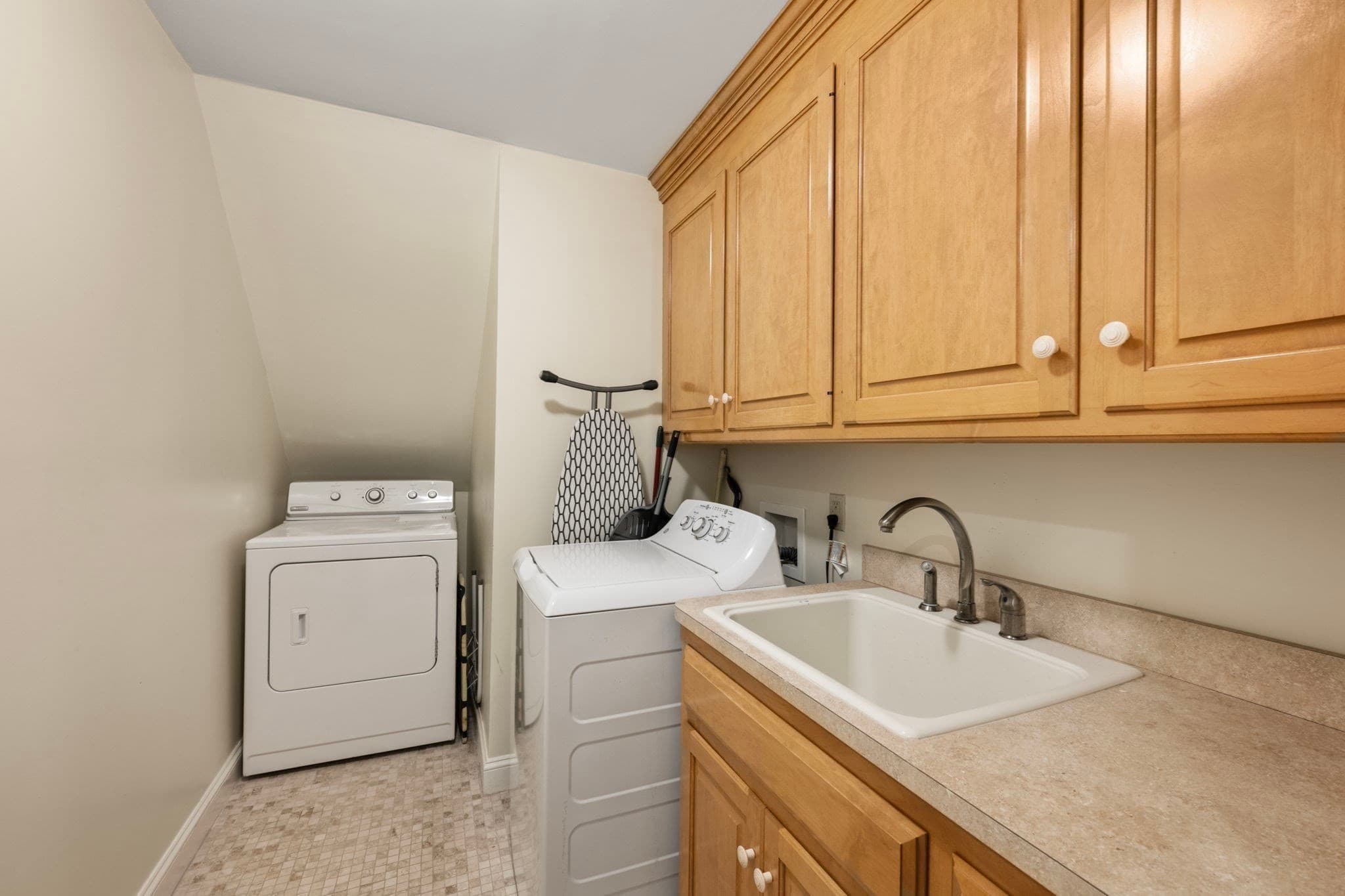 Single Family Residence at 250 Meadowbrook Road, Dedham MA 02026, Dedham, photo 33 of 41