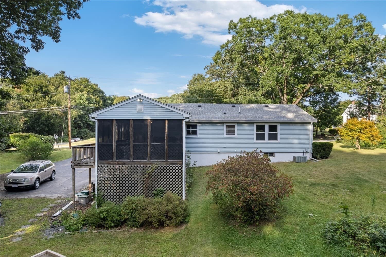 Single Family Residence at 141 Elm St., Blackstone MA 01504, Blackstone, photo 6 of 33