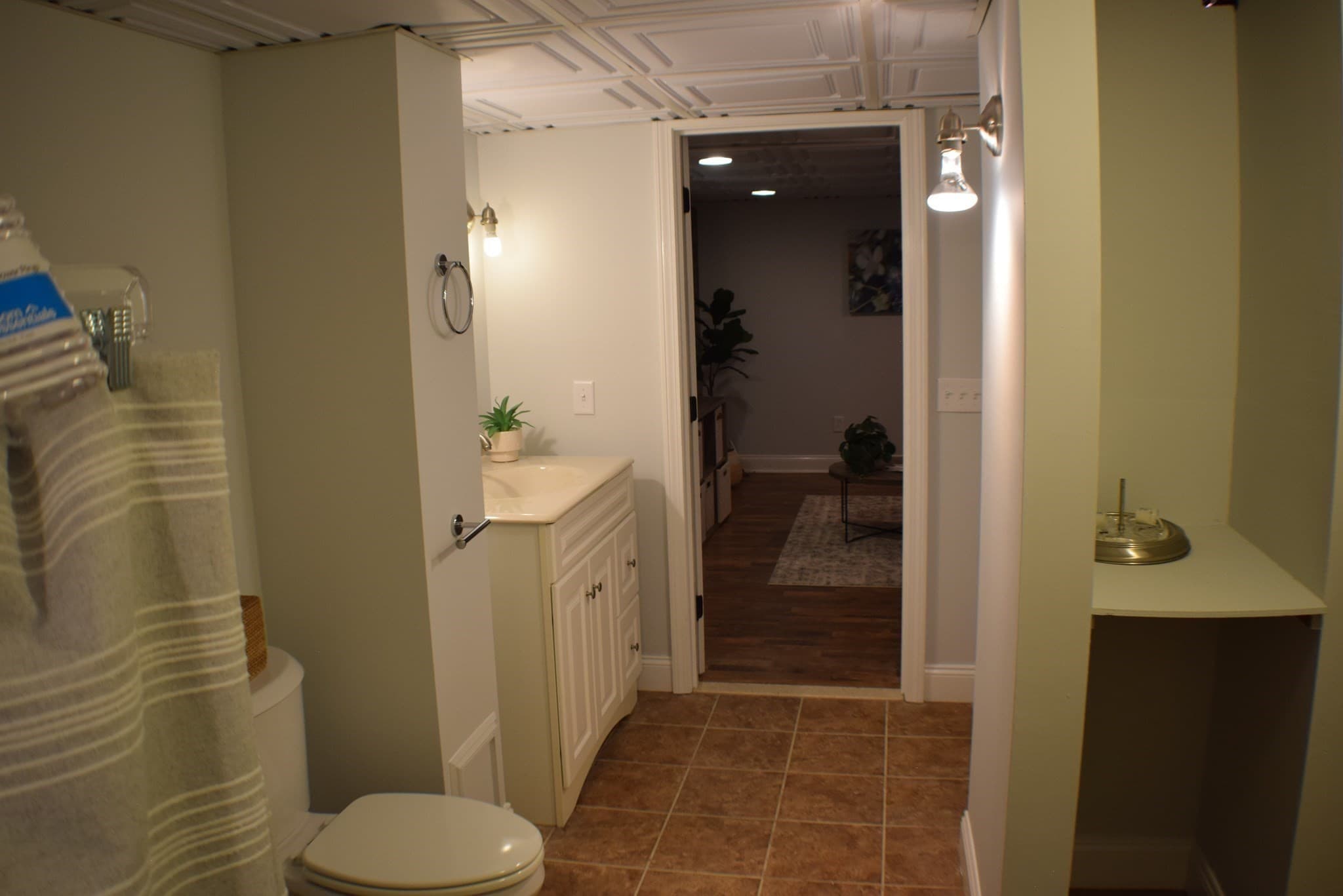 Single Family Residence at 109 Homer Dr, Somerset MA 02726, Somerset, photo 20 of 33
