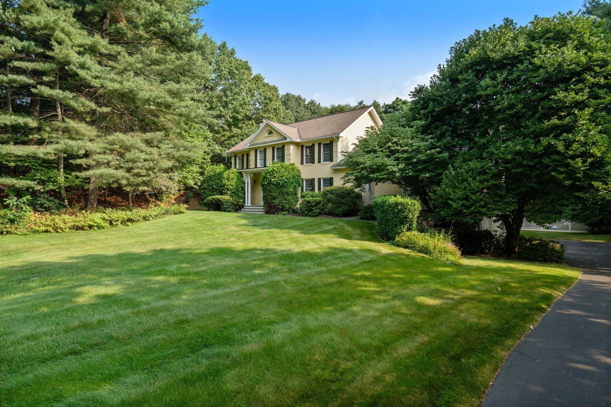 Single Family Residence at 2 Sanger Cir, Dover MA 02030, Dover, photo 2 of 40
