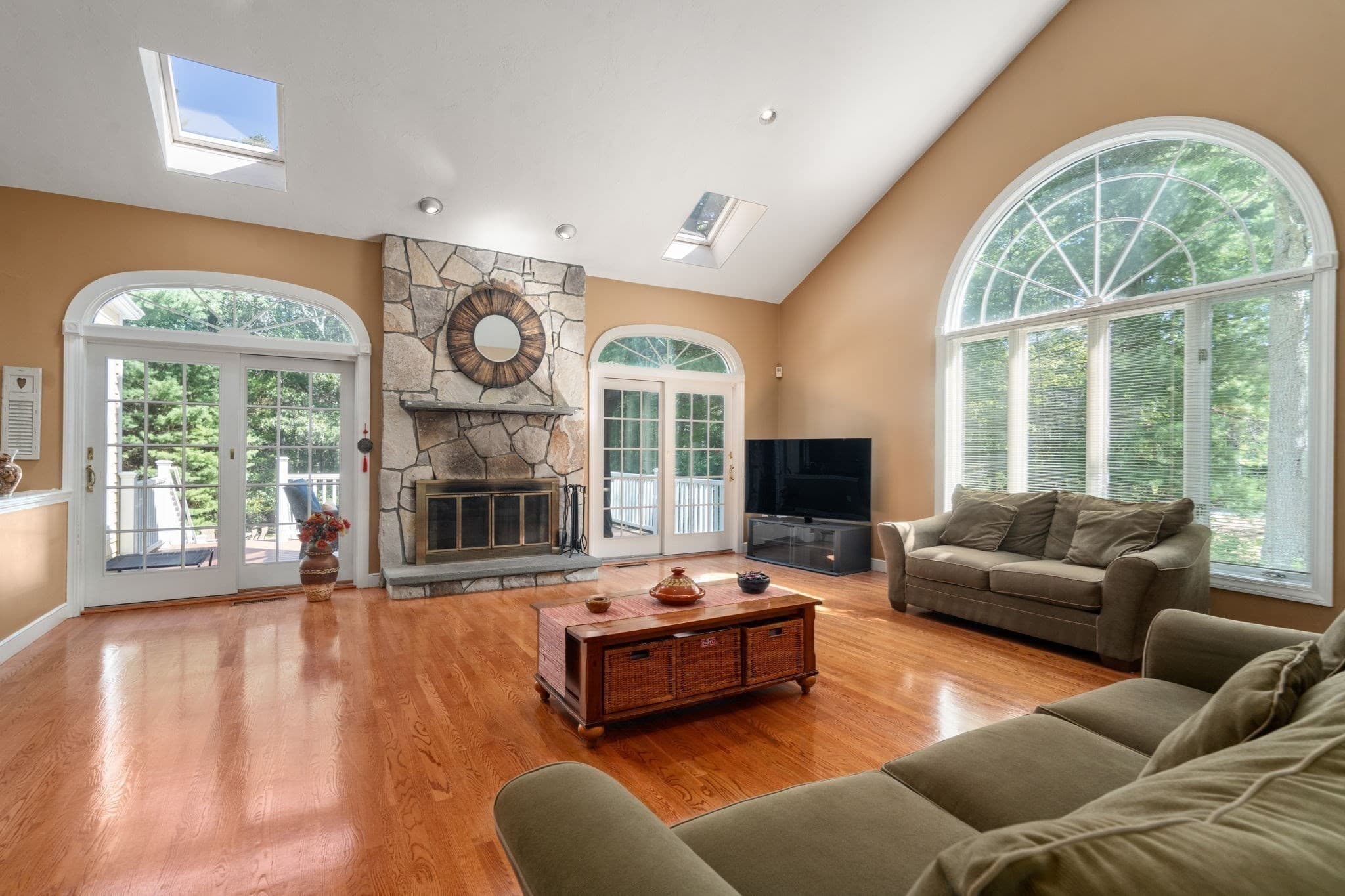 Single Family Residence at 2 Sanger Cir, Dover MA 02030, Dover, photo 7 of 40