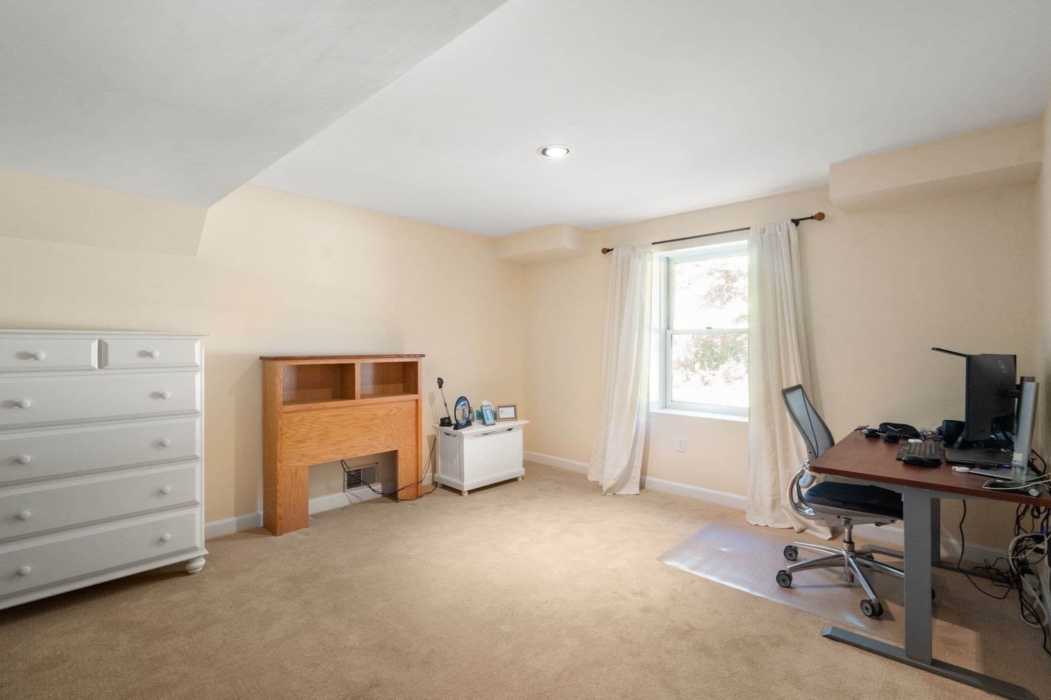 Single Family Residence at 2 Sanger Cir, Dover MA 02030, Dover, photo 32 of 40