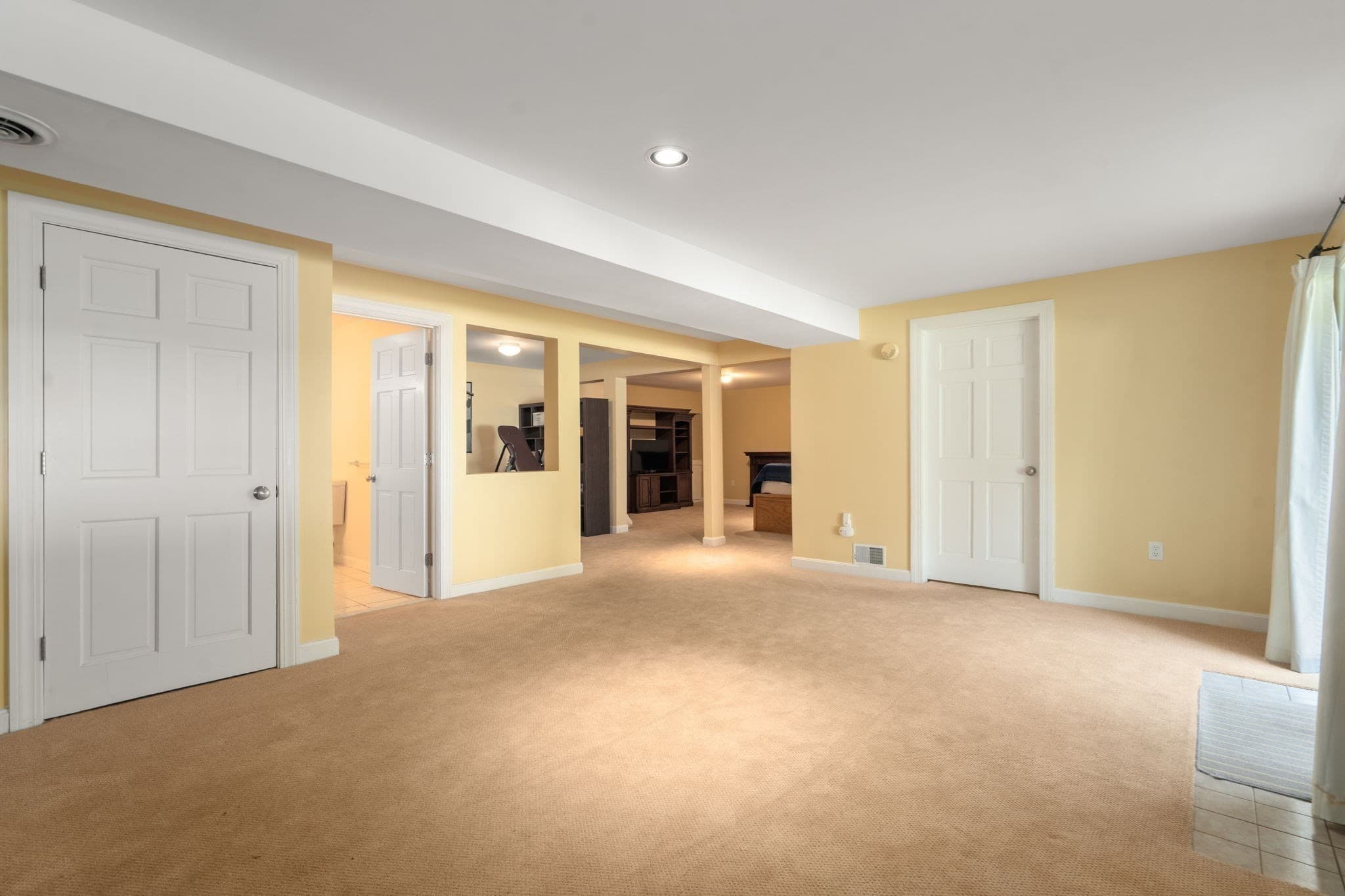 Single Family Residence at 2 Sanger Cir, Dover MA 02030, Dover, photo 28 of 40