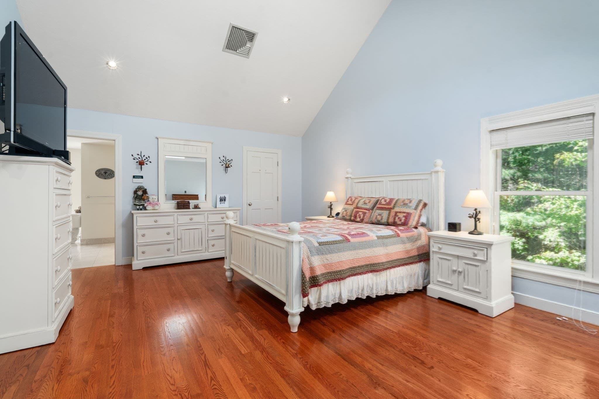 Single Family Residence at 2 Sanger Cir, Dover MA 02030, Dover, photo 18 of 40