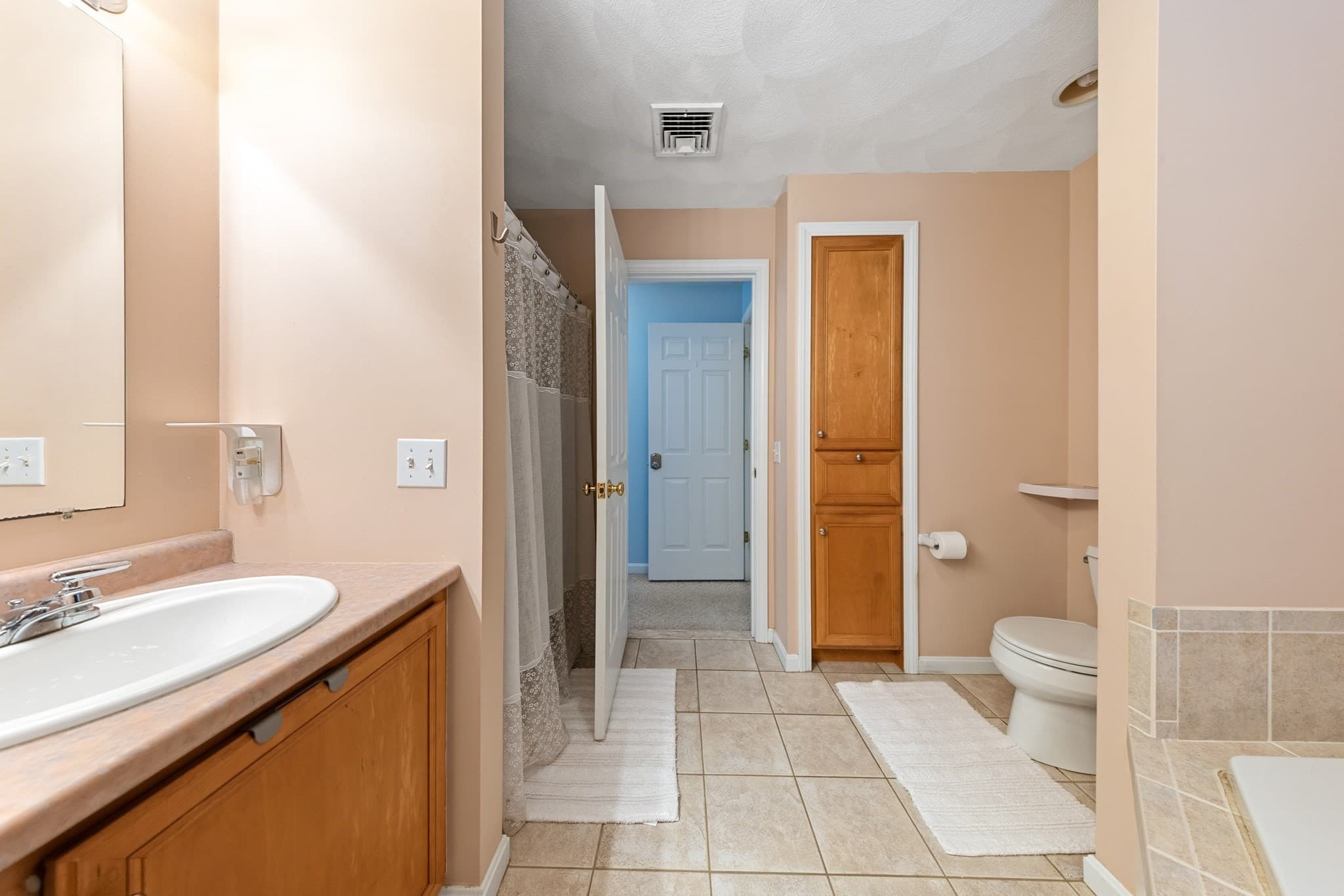 Single Family Residence at 115 Cathedral Drive, Attleboro MA 02703, Attleboro, photo 22 of 42