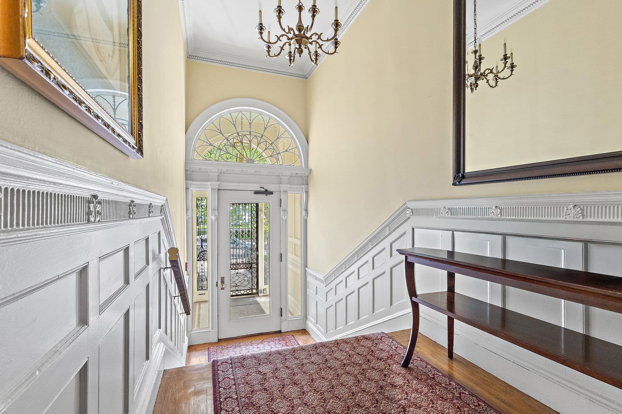 Condominium at 405 Commonwealth Ave # 8, Boston MA 02215, photo 6 of 27
