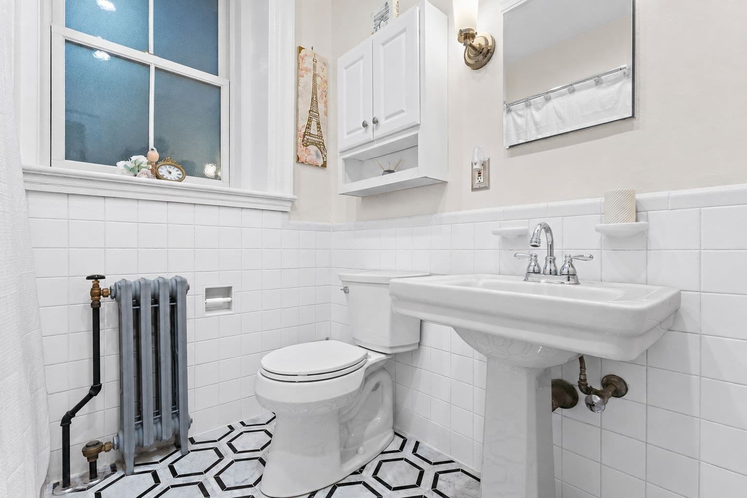 Condominium at 405 Commonwealth Ave # 8, Boston MA 02215, photo 11 of 27