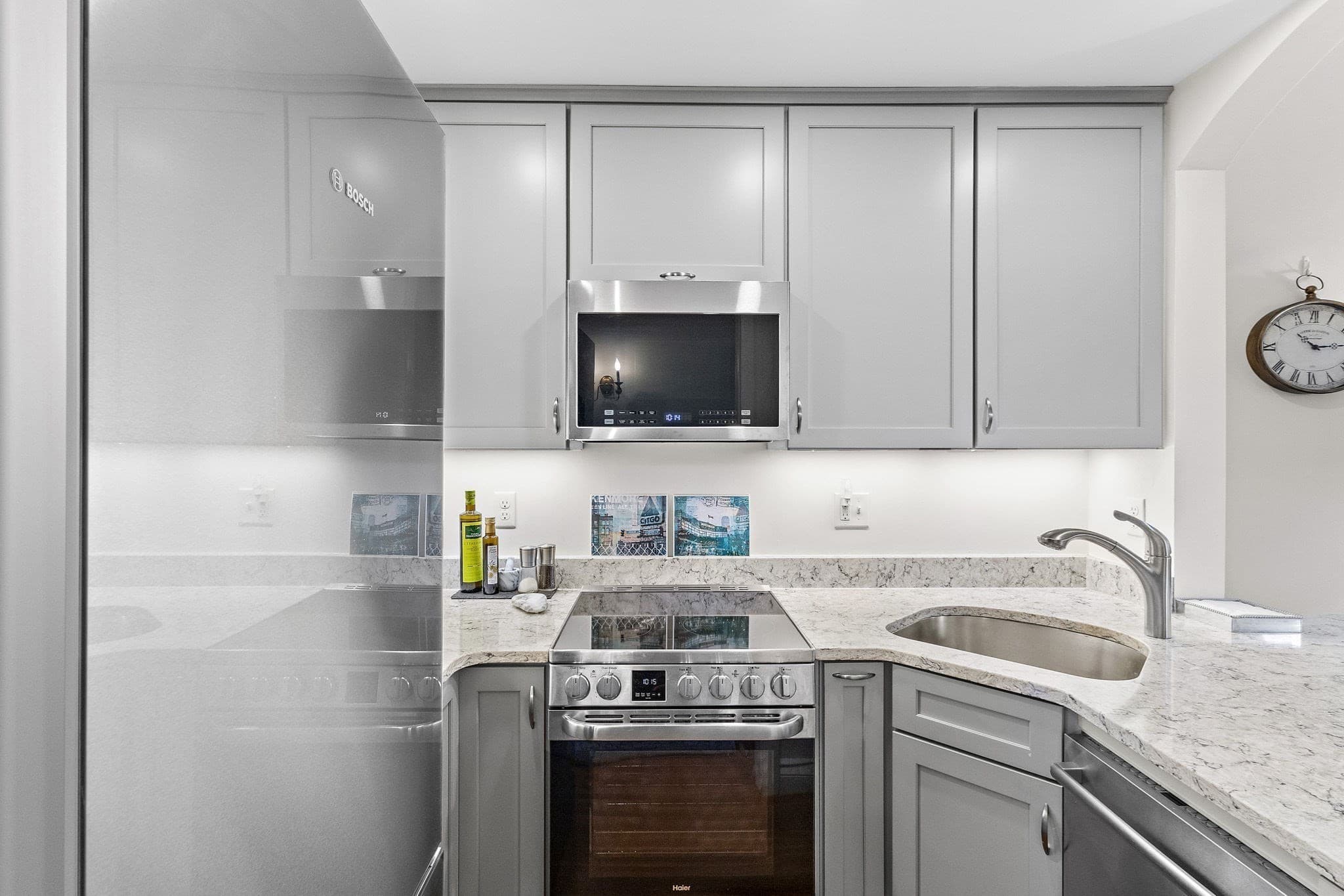 Condominium at 405 Commonwealth Ave # 8, Boston MA 02215, photo 25 of 27