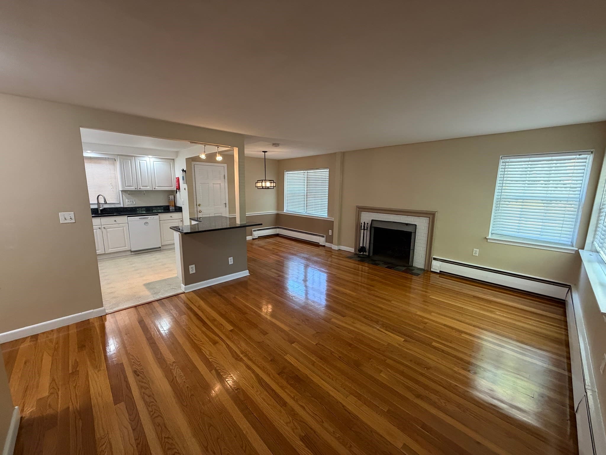 Multi Family at 740-742 Vfw Parkway, Boston MA 02132, Boston, photo 10 of 33