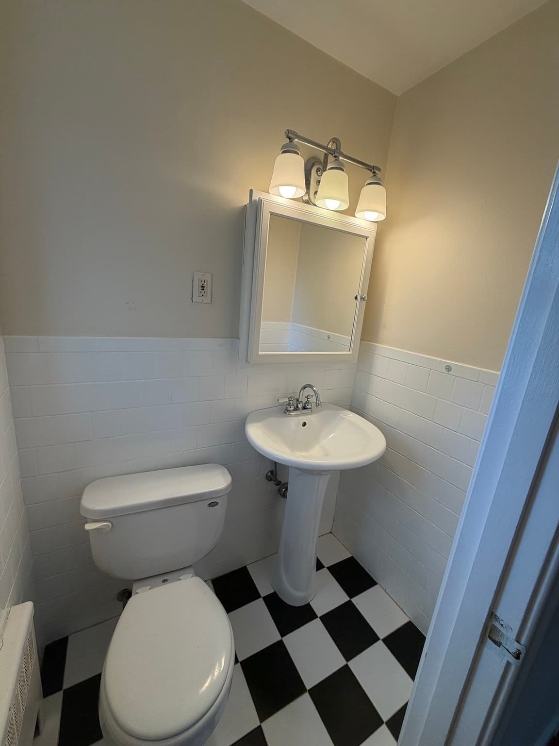 Multi Family at 740-742 Vfw Parkway, Boston MA 02132, Boston, photo 18 of 33