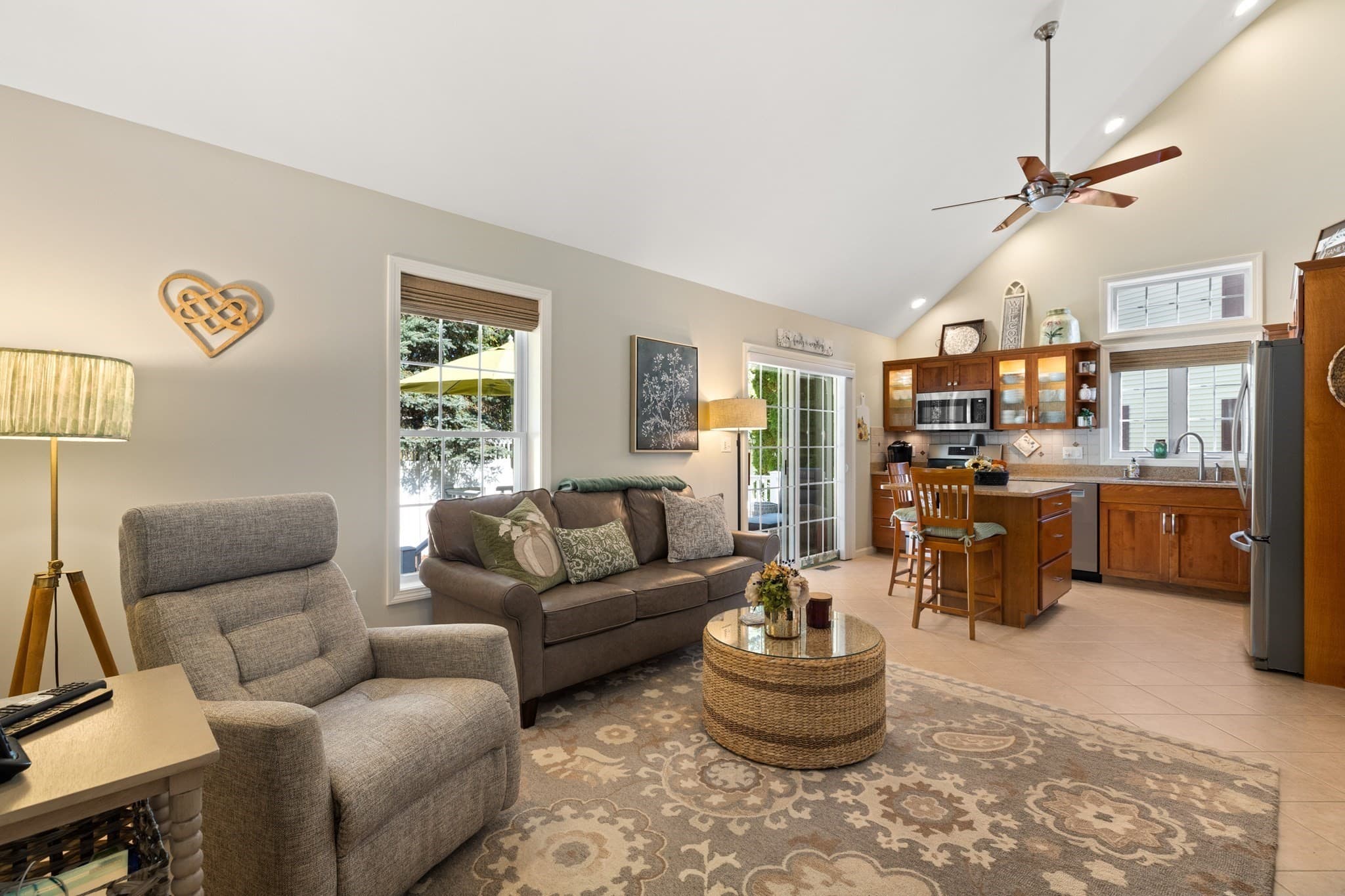Condominium at 7 Dornoch Cir # 7, Chelmsford MA 01863, Chelmsford, photo 11 of 31