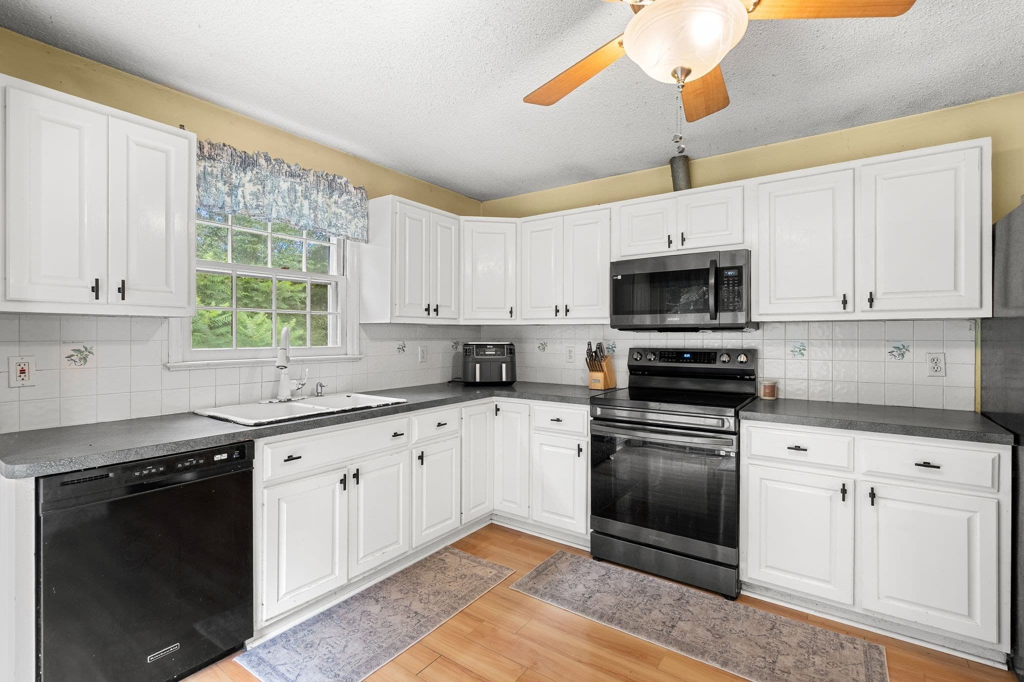 Single Family Residence at 15 Liane Way, Pembroke MA 02359, Pembroke, photo 13 of 41