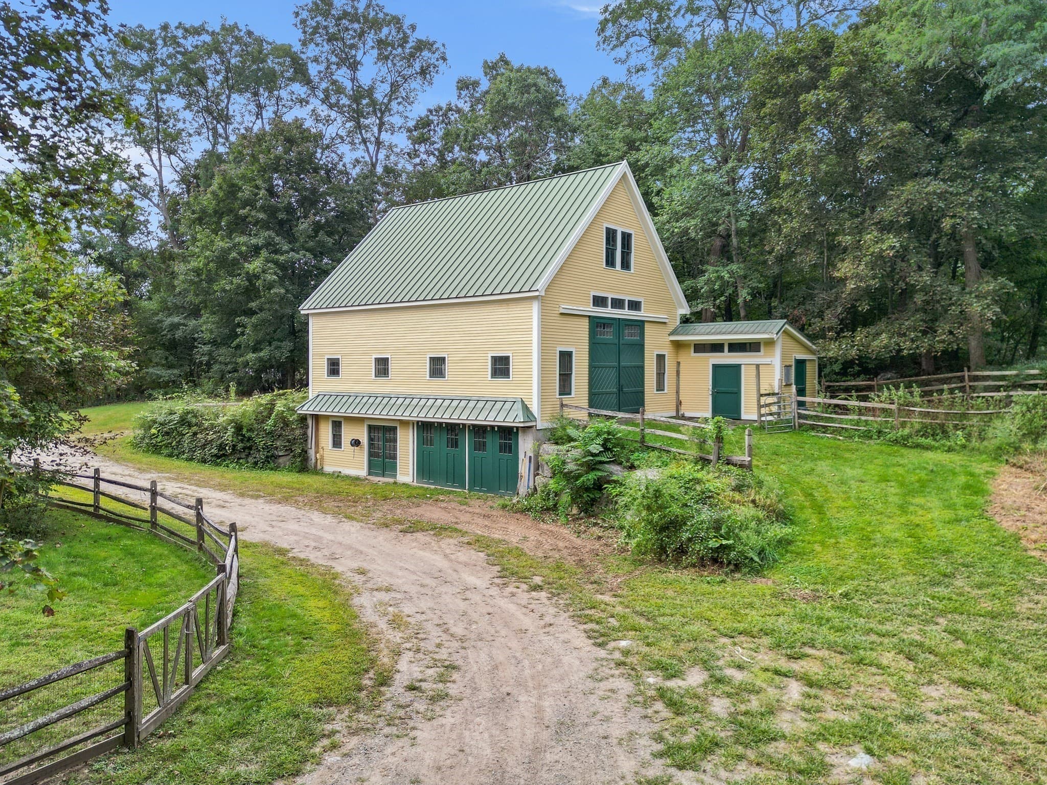 Single Family Residence at 19-21 Downfall Rd, Newbury MA 01922, Newbury, photo 9 of 42