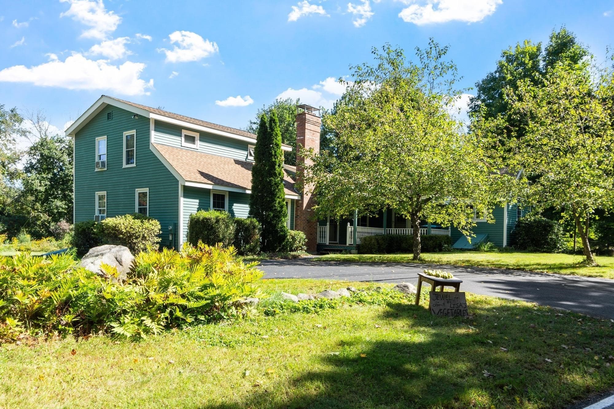 Single Family Residence at 163 Rowley Hill Rd, Sterling MA 01564, Sterling, photo 3 of 41