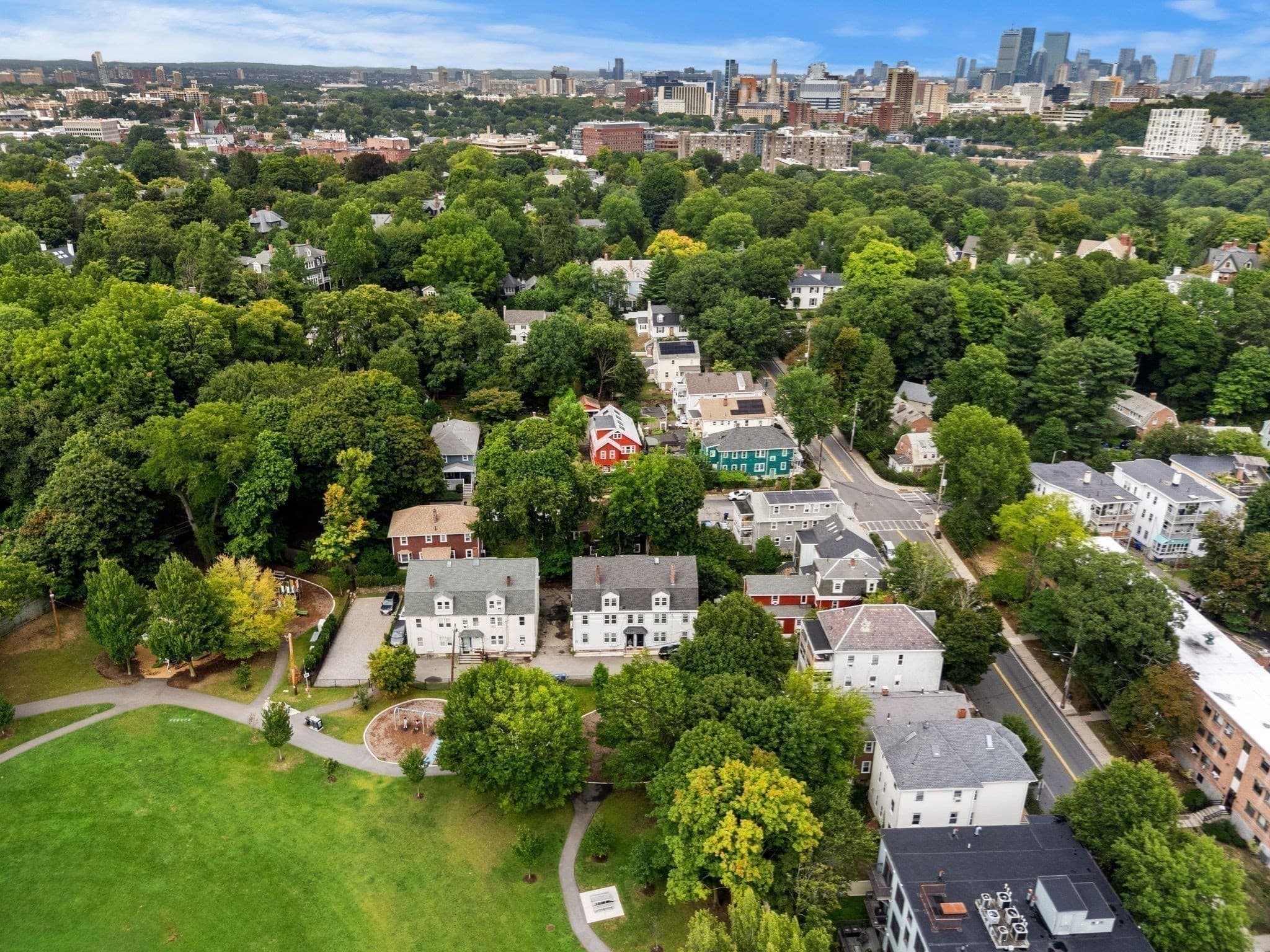 3 Family at 3 High Street Pl, Brookline MA 02445, Brookline, photo 9 of 41
