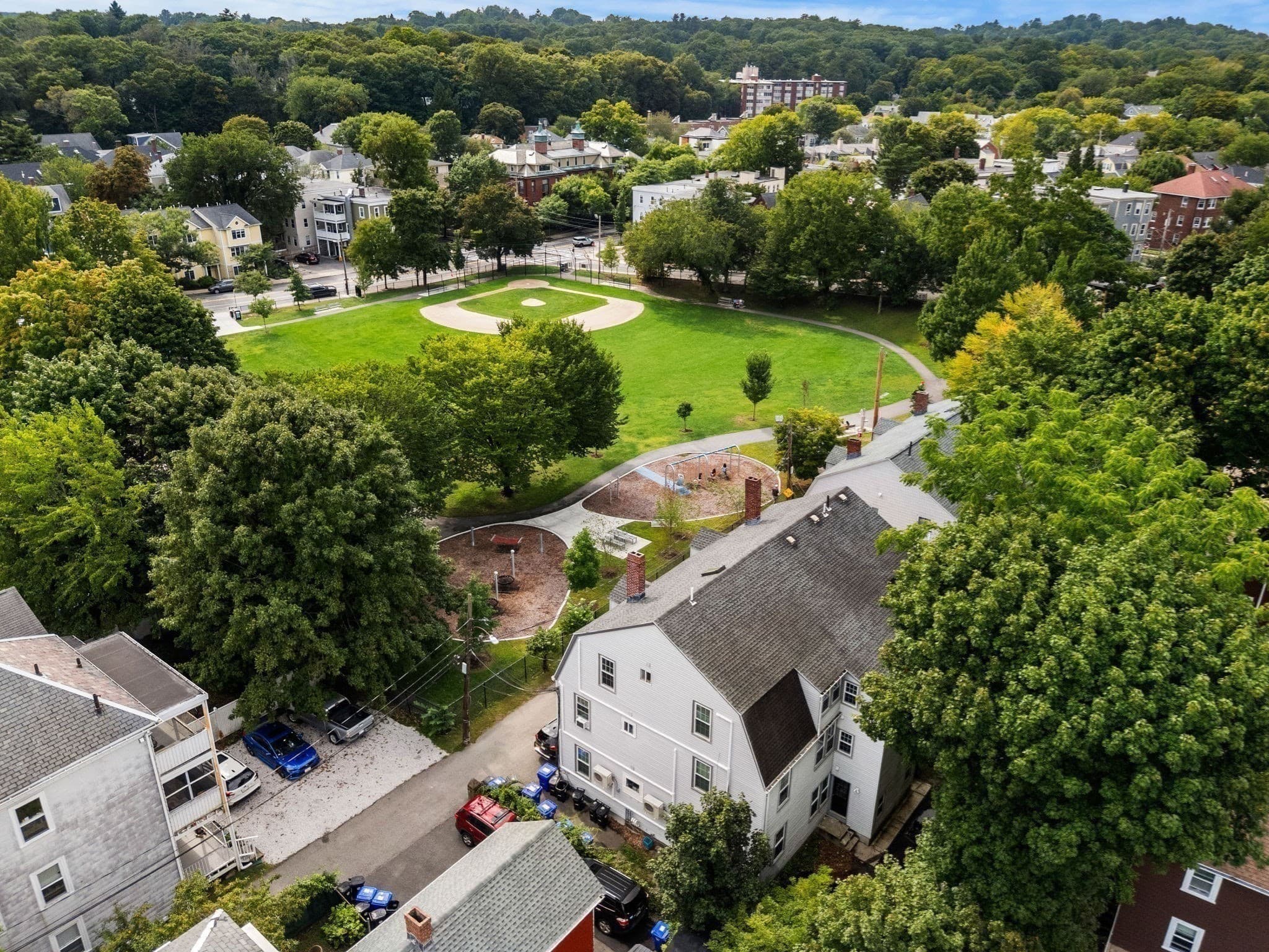 3 Family at 3 High Street Pl, Brookline MA 02445, Brookline, photo 11 of 41