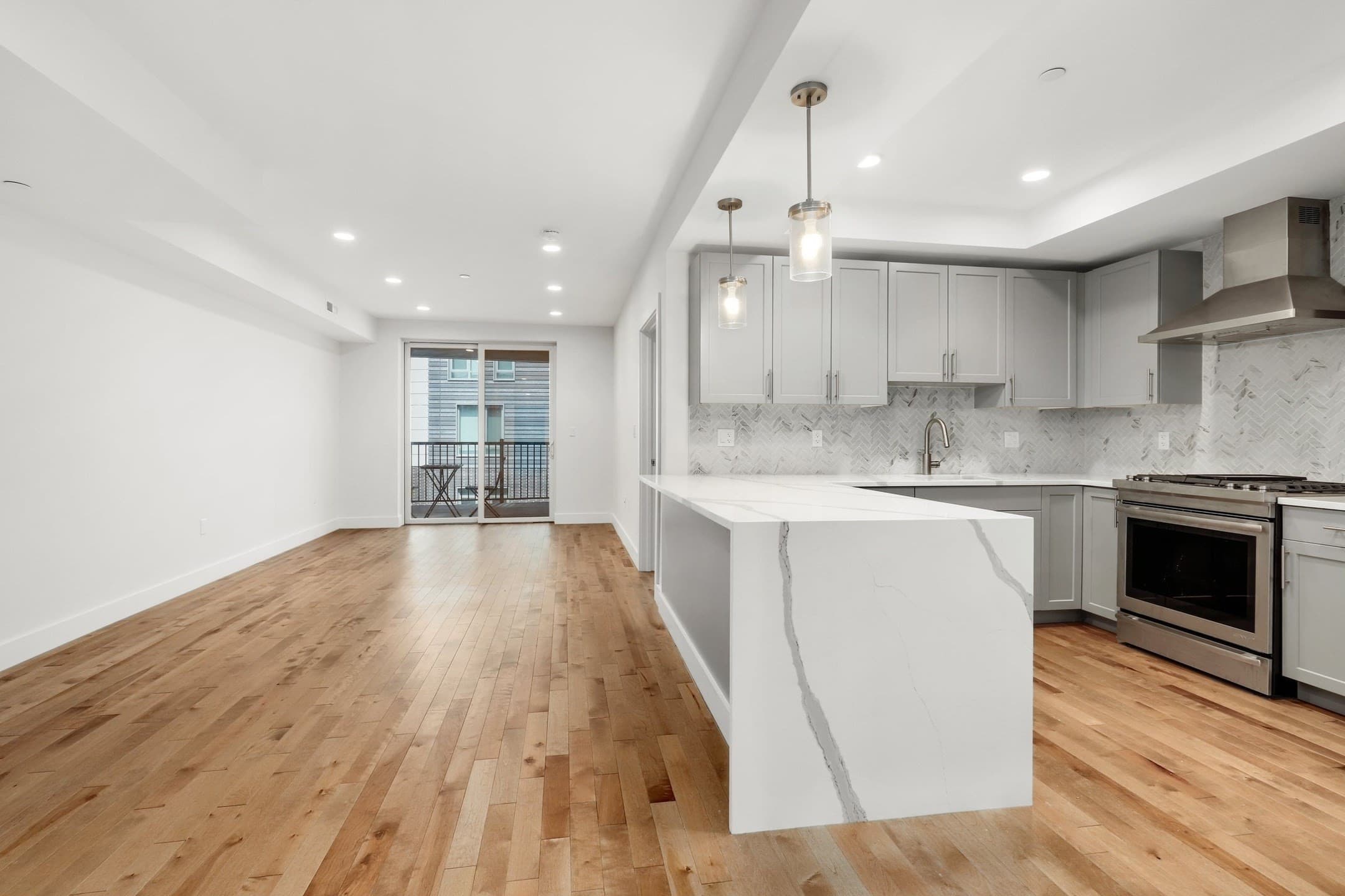 Condominium at 50 Hichborn St # 310, Boston MA 02135, photo 10 of 32