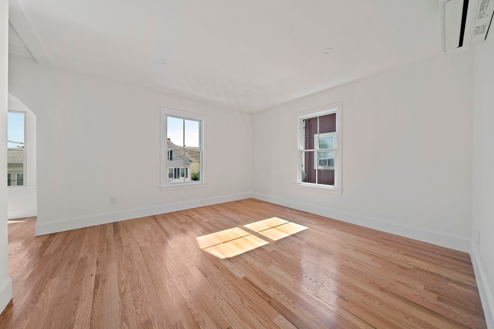 Single Family Residence at 118 Prospect St, Gloucester MA 01930, Gloucester, photo 20 of 39