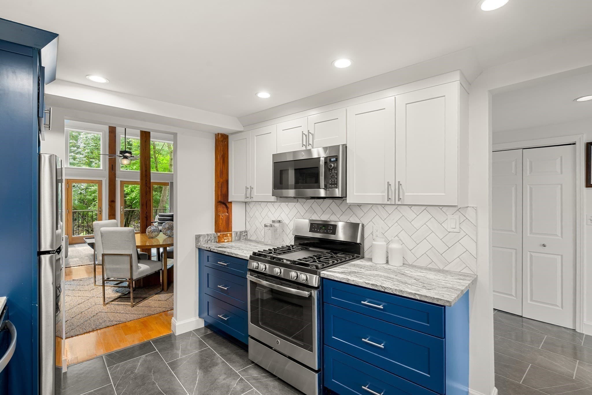 Condominium at 11 S Stone Mill Dr # 712, Dedham MA 02026, Dedham, photo 6 of 23