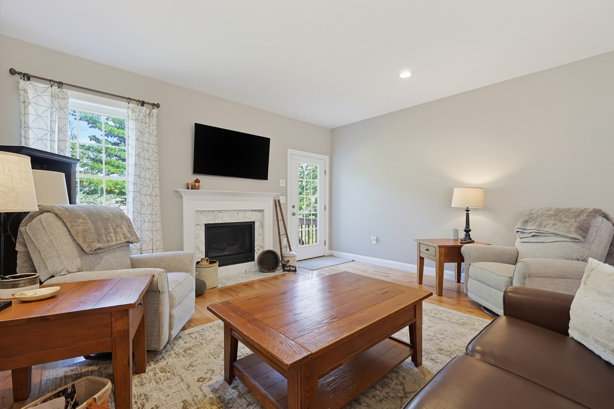 Single Family Residence at 44 Beaver Pond Rd, Milford MA 01757, Milford, photo 11 of 28