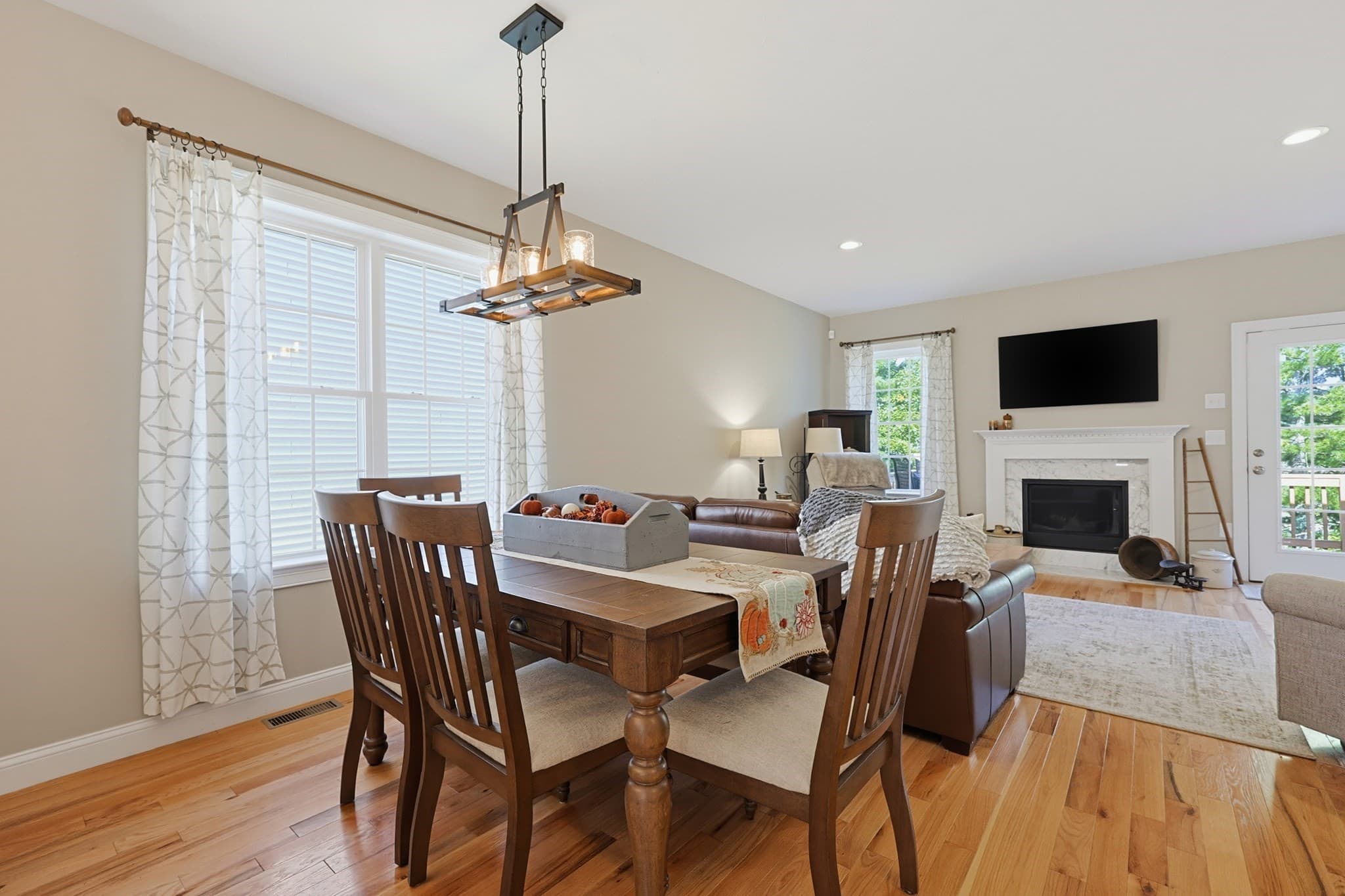 Single Family Residence at 44 Beaver Pond Rd, Milford MA 01757, Milford, photo 8 of 28