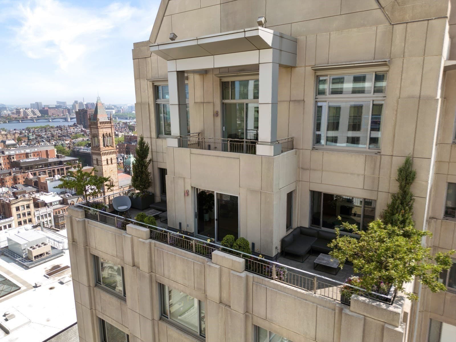 Condominium at 1 Huntington Avenue, Boston MA 02116, Boston, photo 31 of 34