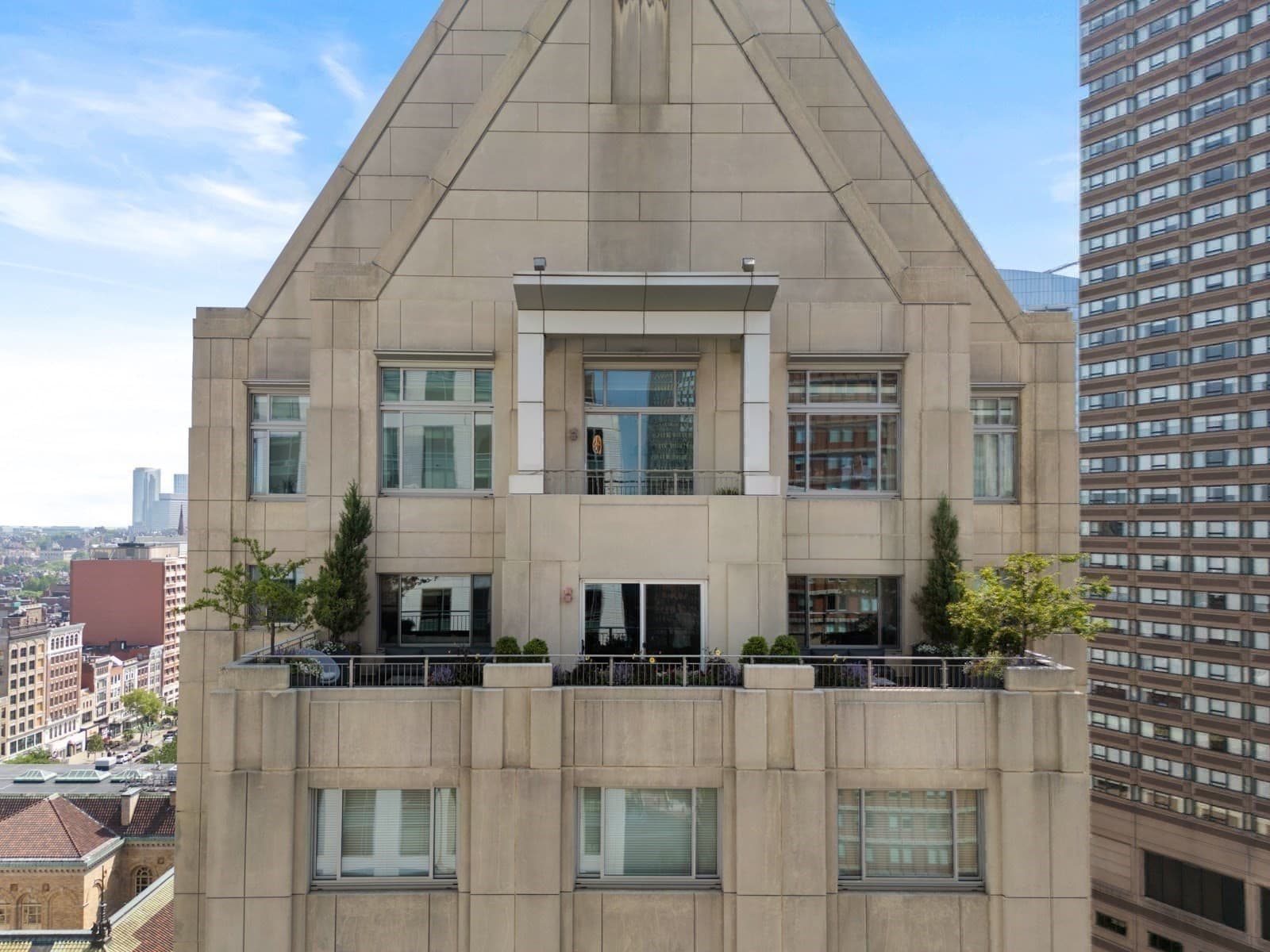 Condominium at 1 Huntington Avenue, Boston MA 02116, Boston, photo 29 of 34