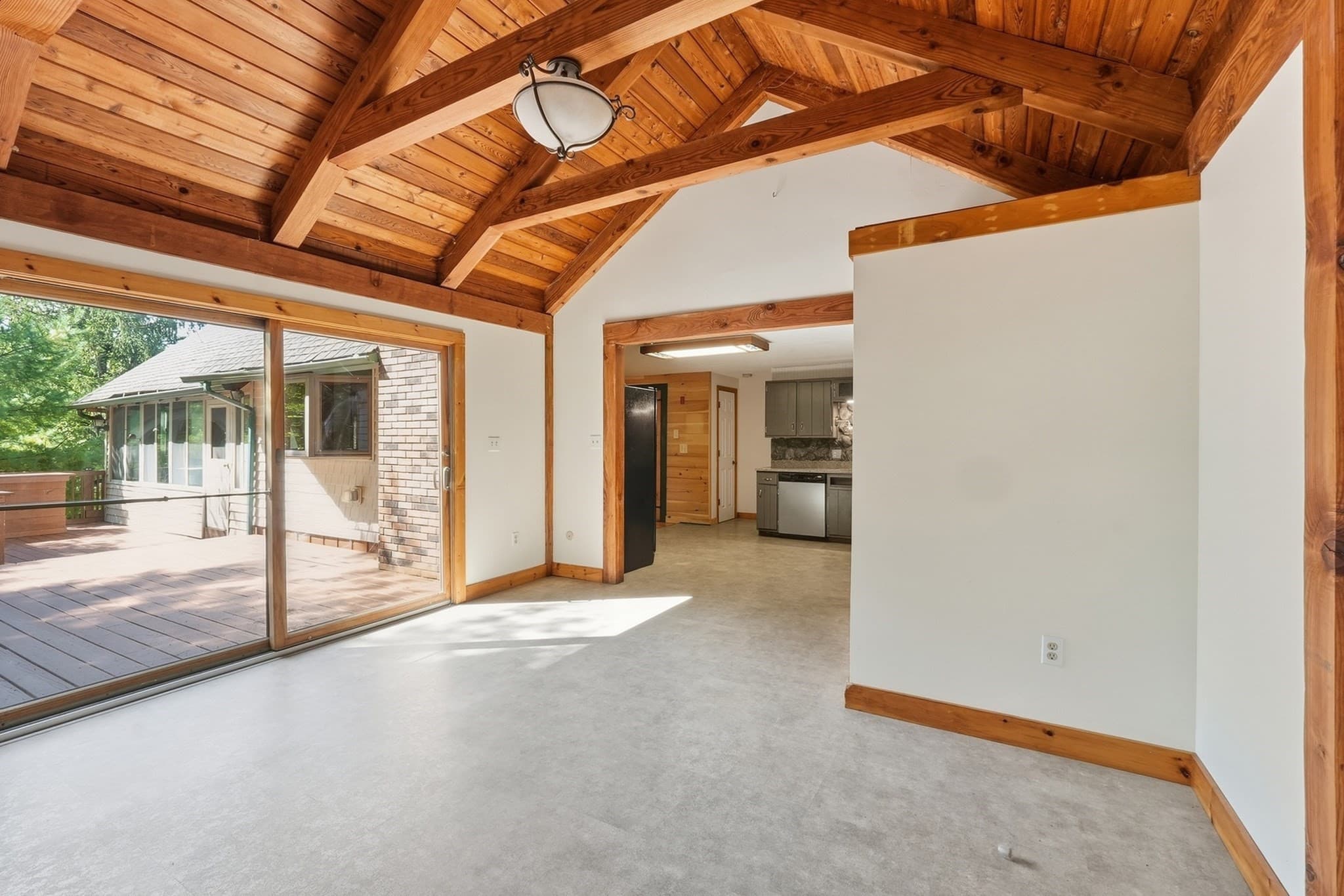 Single Family Residence at 5 Old Farm Cir, Belchertown MA 01007, Belchertown, photo 17 of 42
