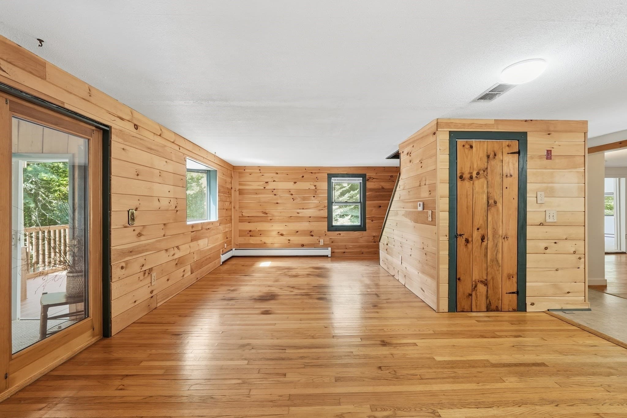 Single Family Residence at 5 Old Farm Cir, Belchertown MA 01007, Belchertown, photo 19 of 42