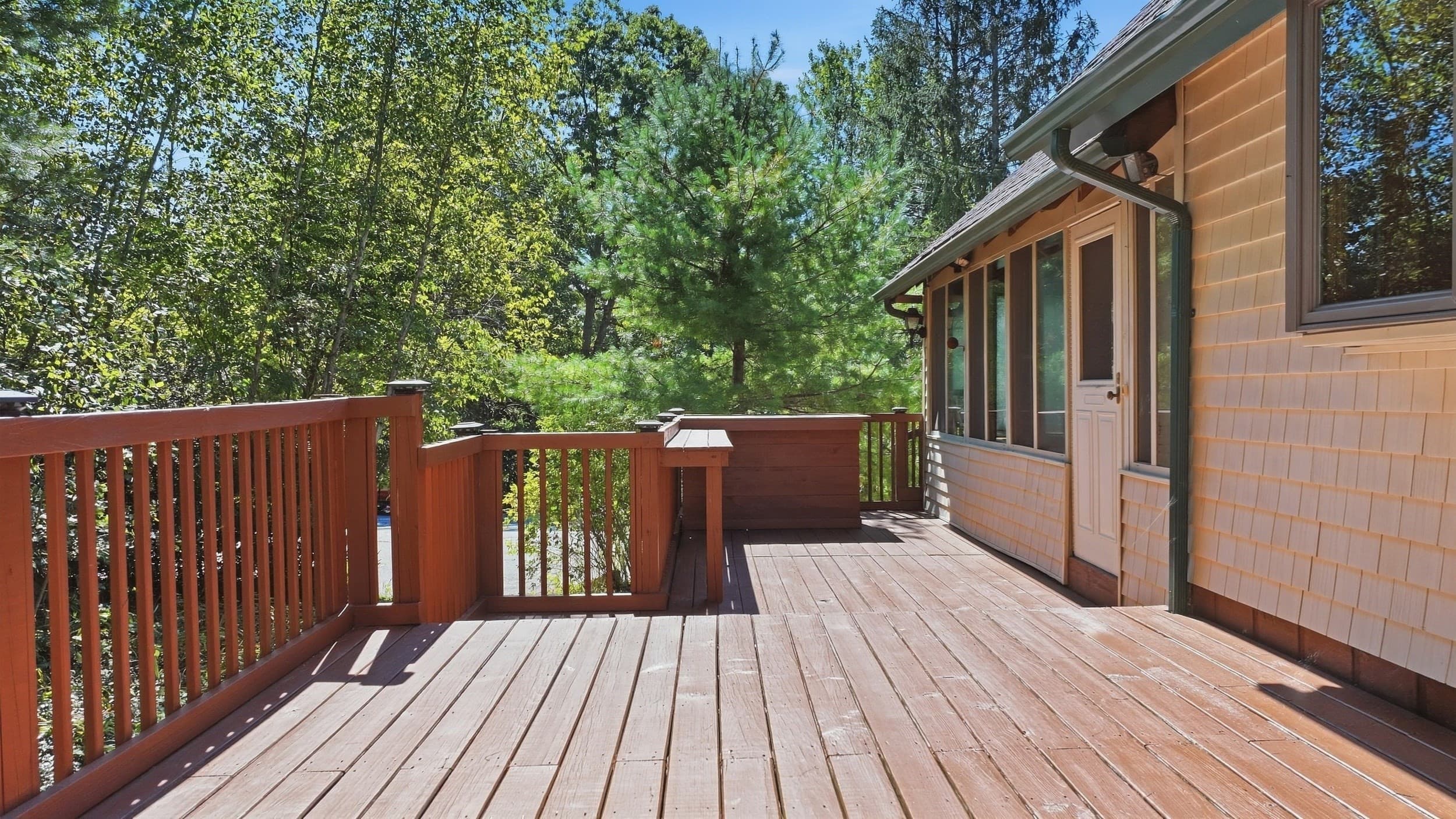 Single Family Residence at 5 Old Farm Cir, Belchertown MA 01007, Belchertown, photo 4 of 42