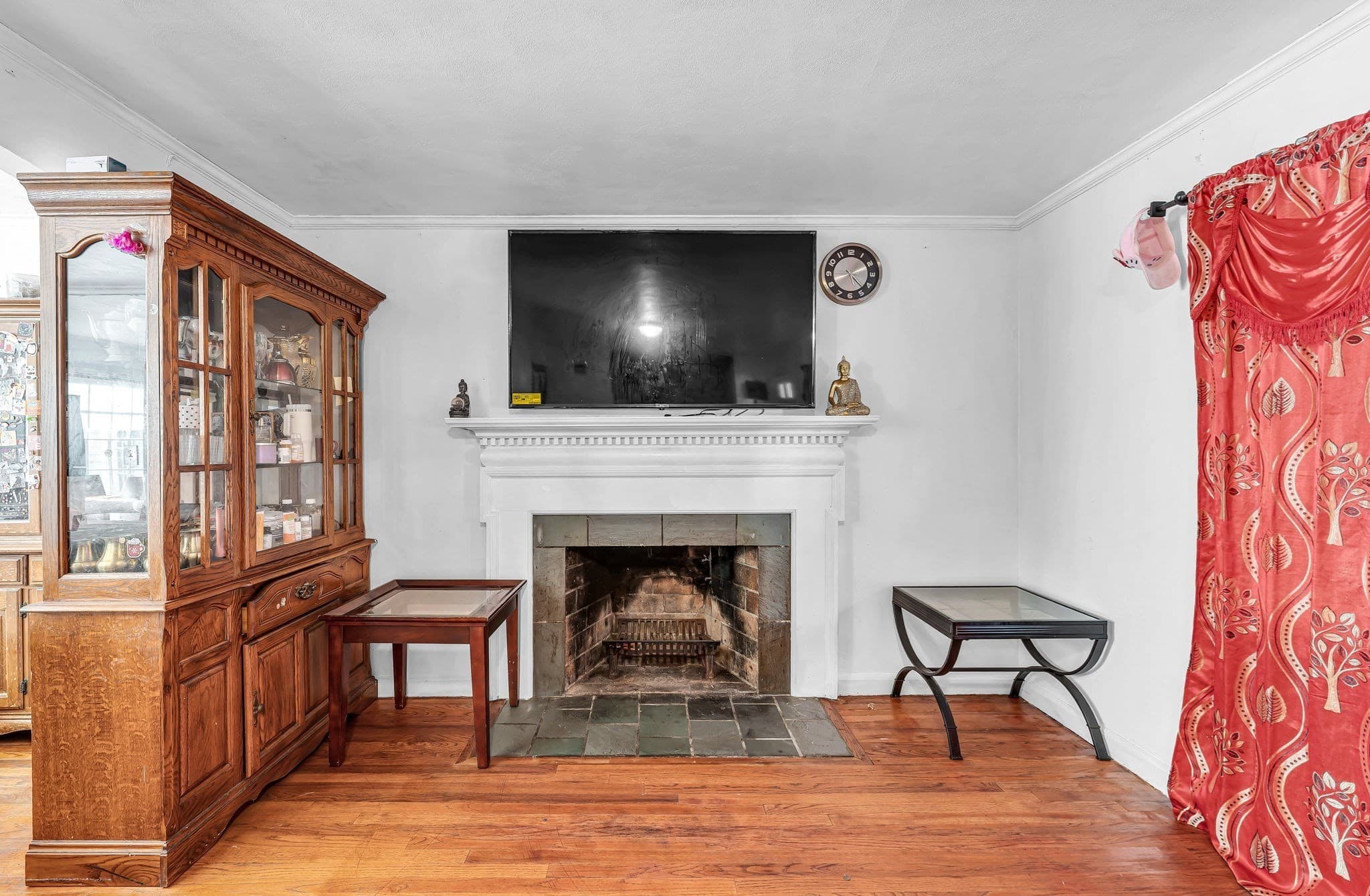 Single Family Residence at 135 Emerson St, Springfield MA 01118, Springfield, photo 9 of 42