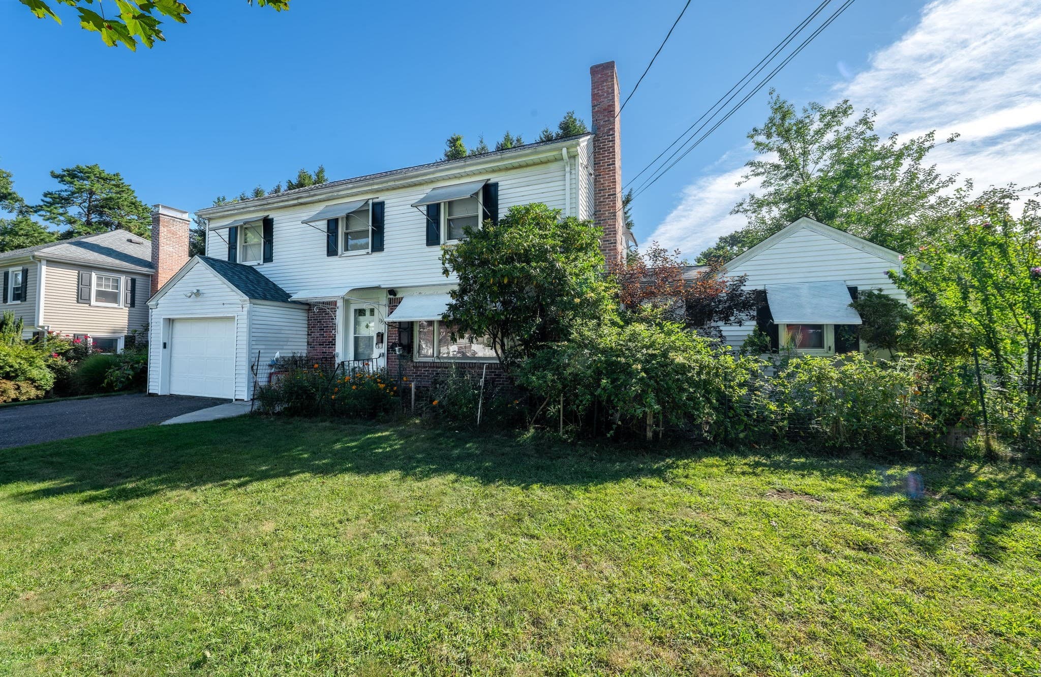 Single Family Residence at 135 Emerson St, Springfield MA 01118, Springfield, photo 4 of 42
