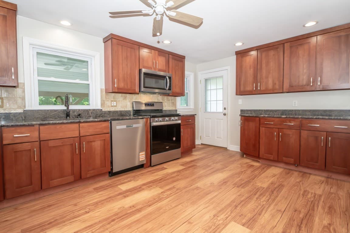 Single Family Residence at 505 Winter Street, Framingham MA 01702, Framingham, photo 17 of 31