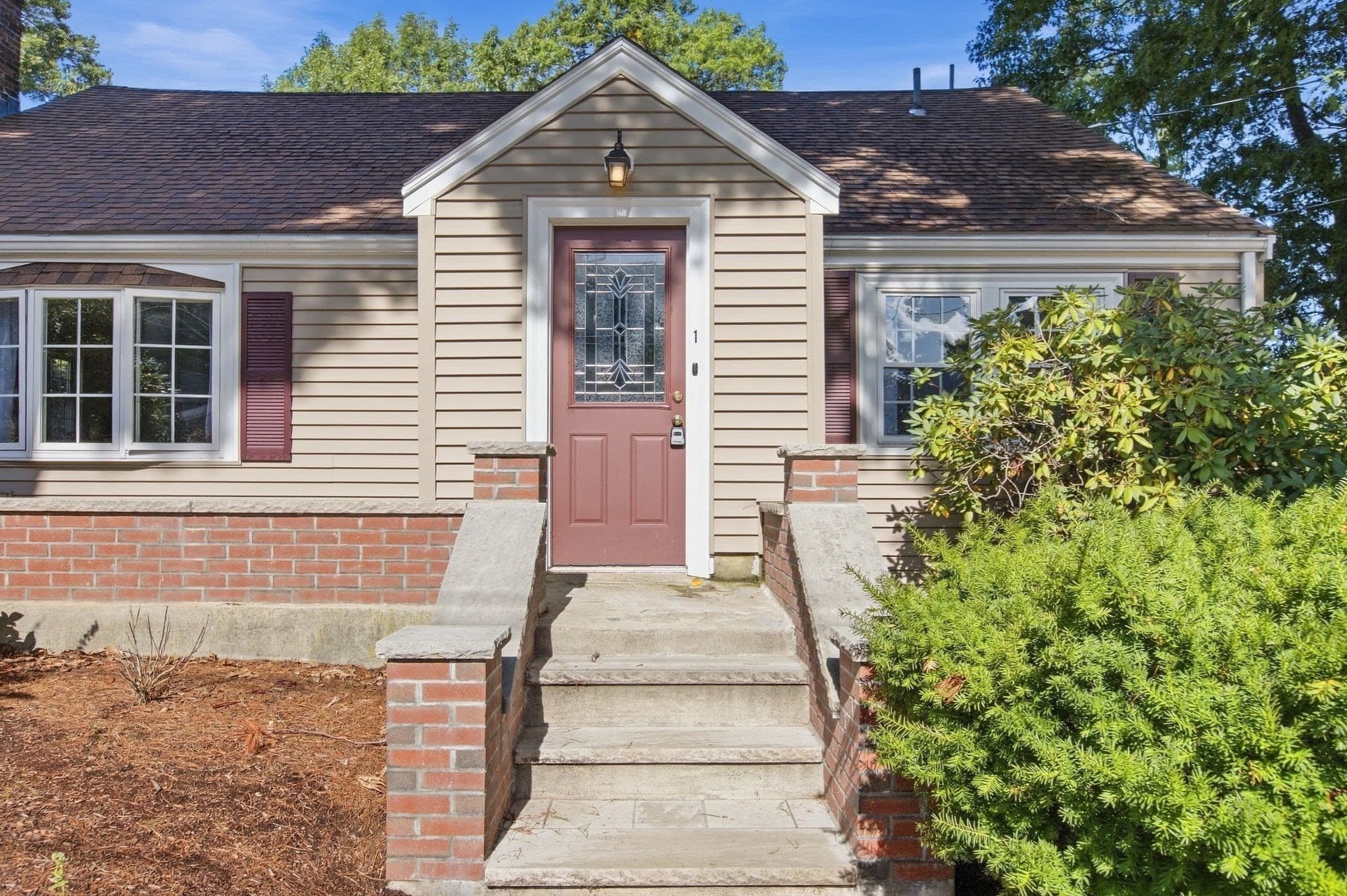 Single Family Residence at 1 Great Pines Ave, Burlington MA 01803, Burlington, photo 5 of 42