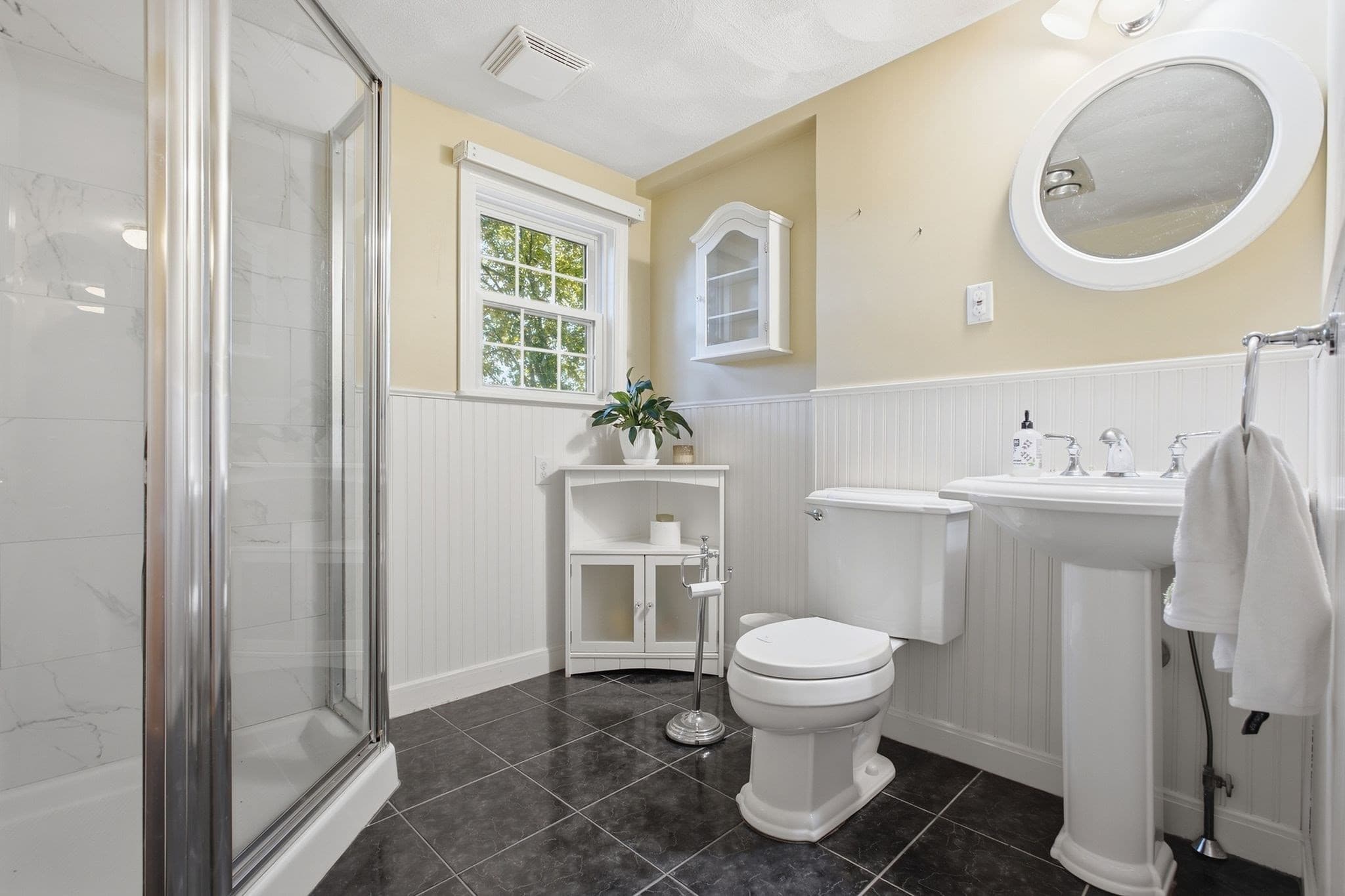 Single Family Residence at 1 Great Pines Ave, Burlington MA 01803, Burlington, photo 34 of 42