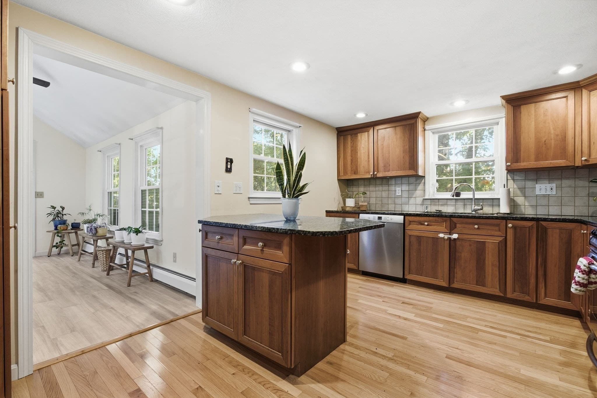 Single Family Residence at 1 Great Pines Ave, Burlington MA 01803, Burlington, photo 10 of 42
