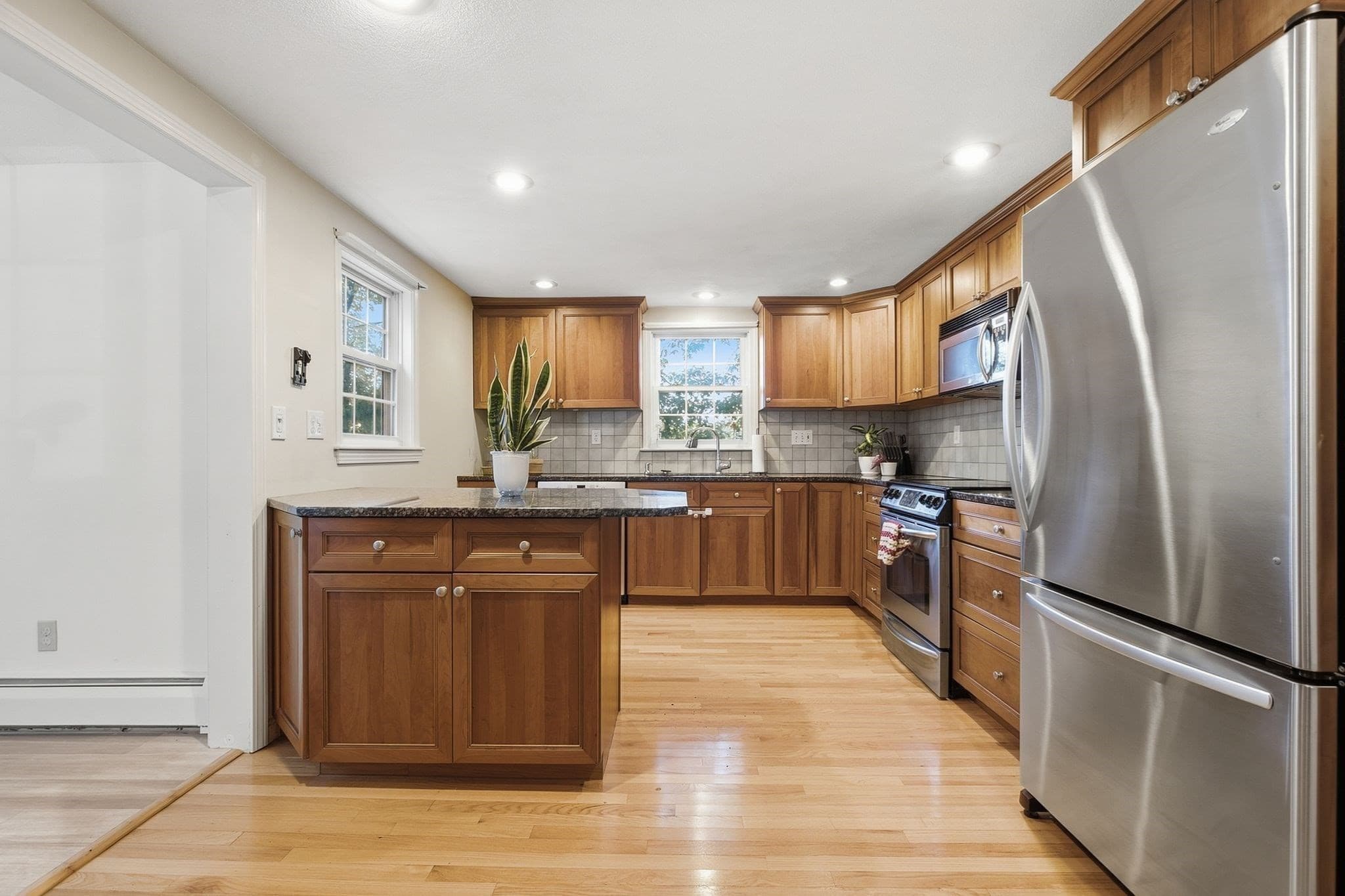 Single Family Residence at 1 Great Pines Ave, Burlington MA 01803, Burlington, photo 8 of 42