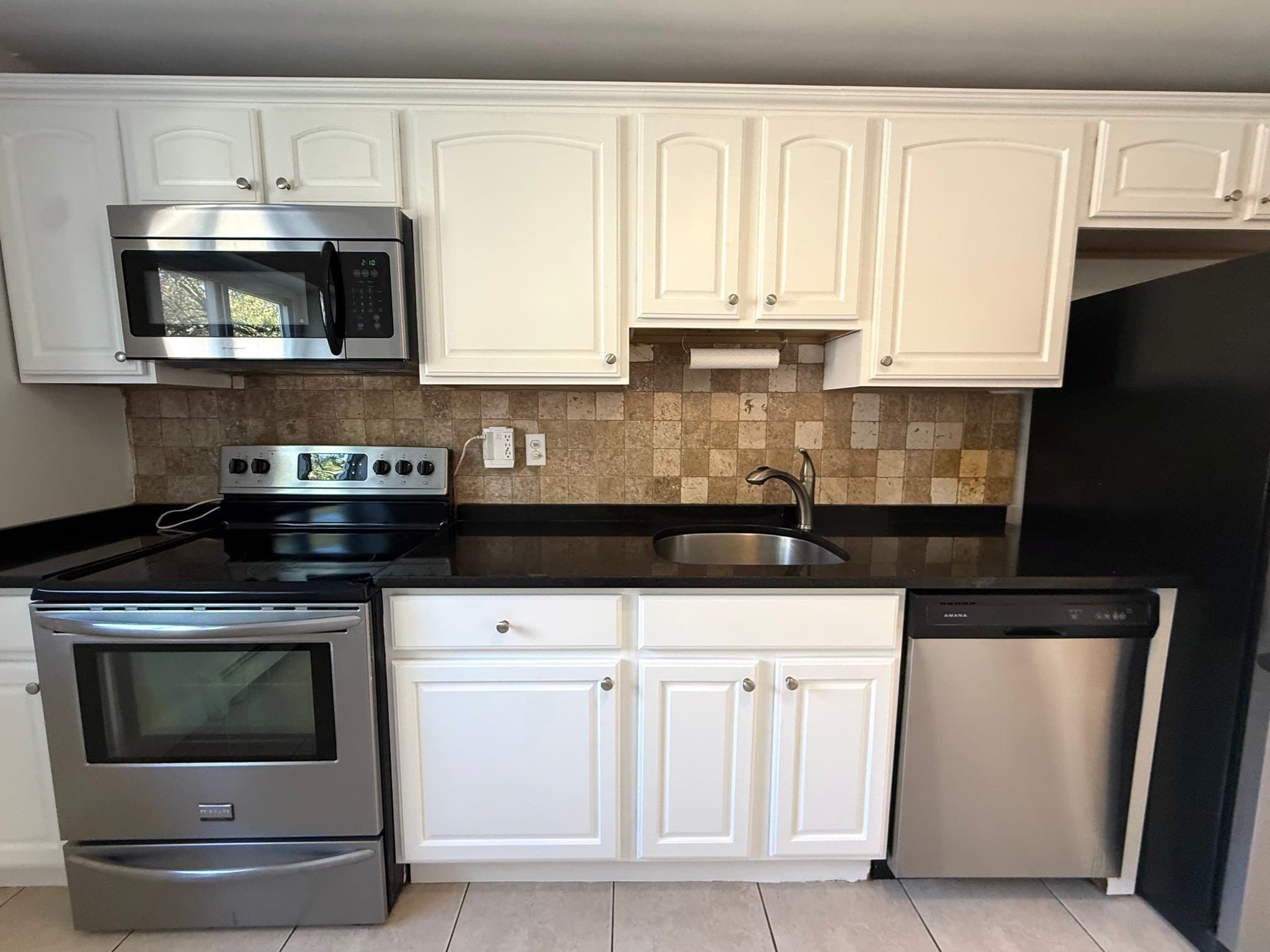 Condominium at 40 Bryon Rd # 4, Boston MA 02467, Boston, photo 15 of 22