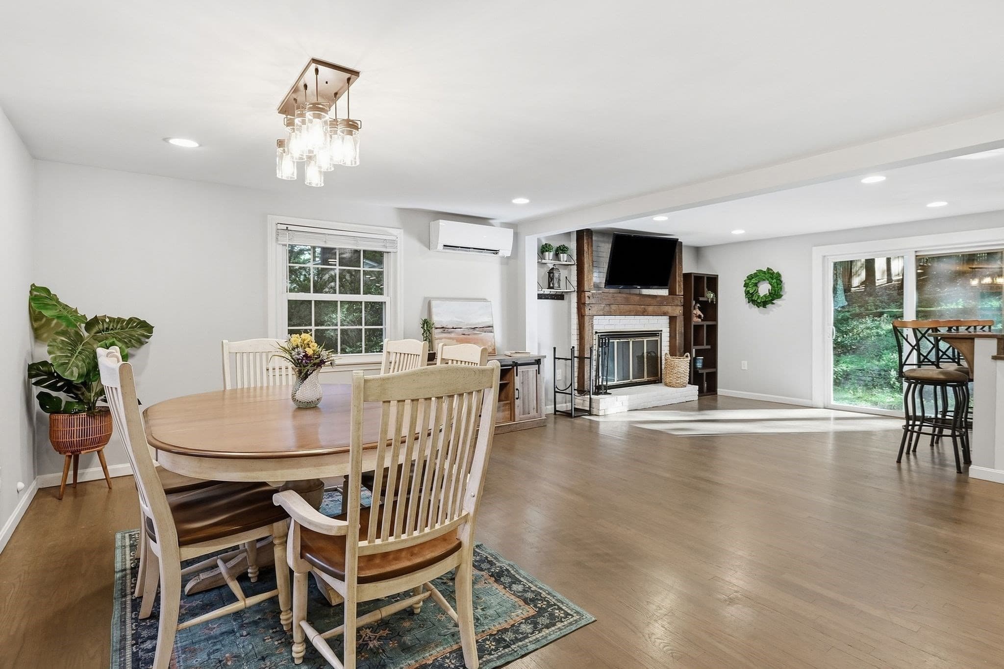 Single Family Residence at 218 Heatherstone Rd, Amherst MA 01002, Amherst, photo 6 of 42