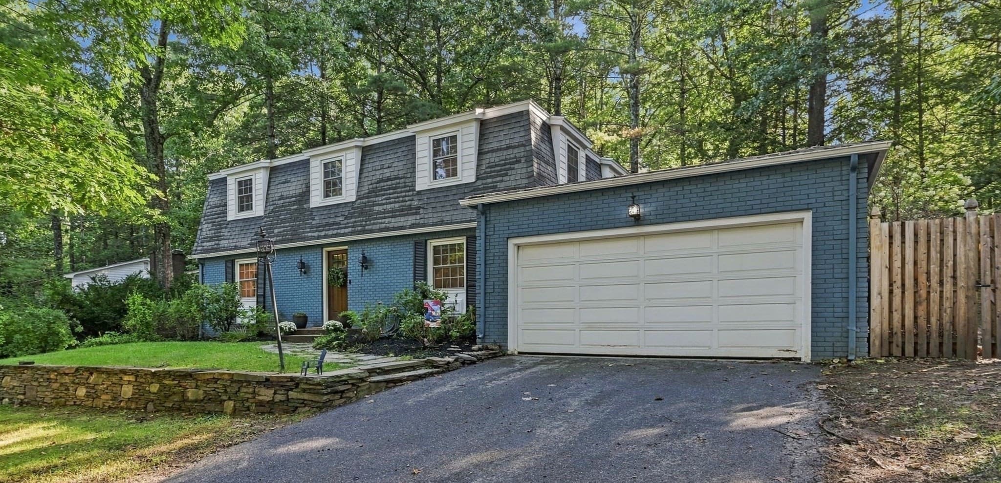 Single Family Residence at 218 Heatherstone Rd, Amherst MA 01002, Amherst, photo 3 of 42