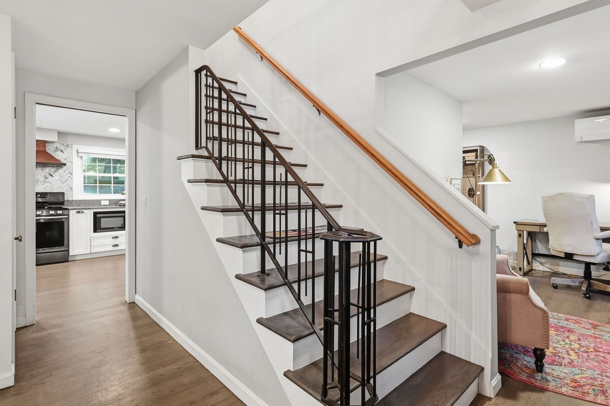 Single Family Residence at 218 Heatherstone Rd, Amherst MA 01002, Amherst, photo 5 of 42
