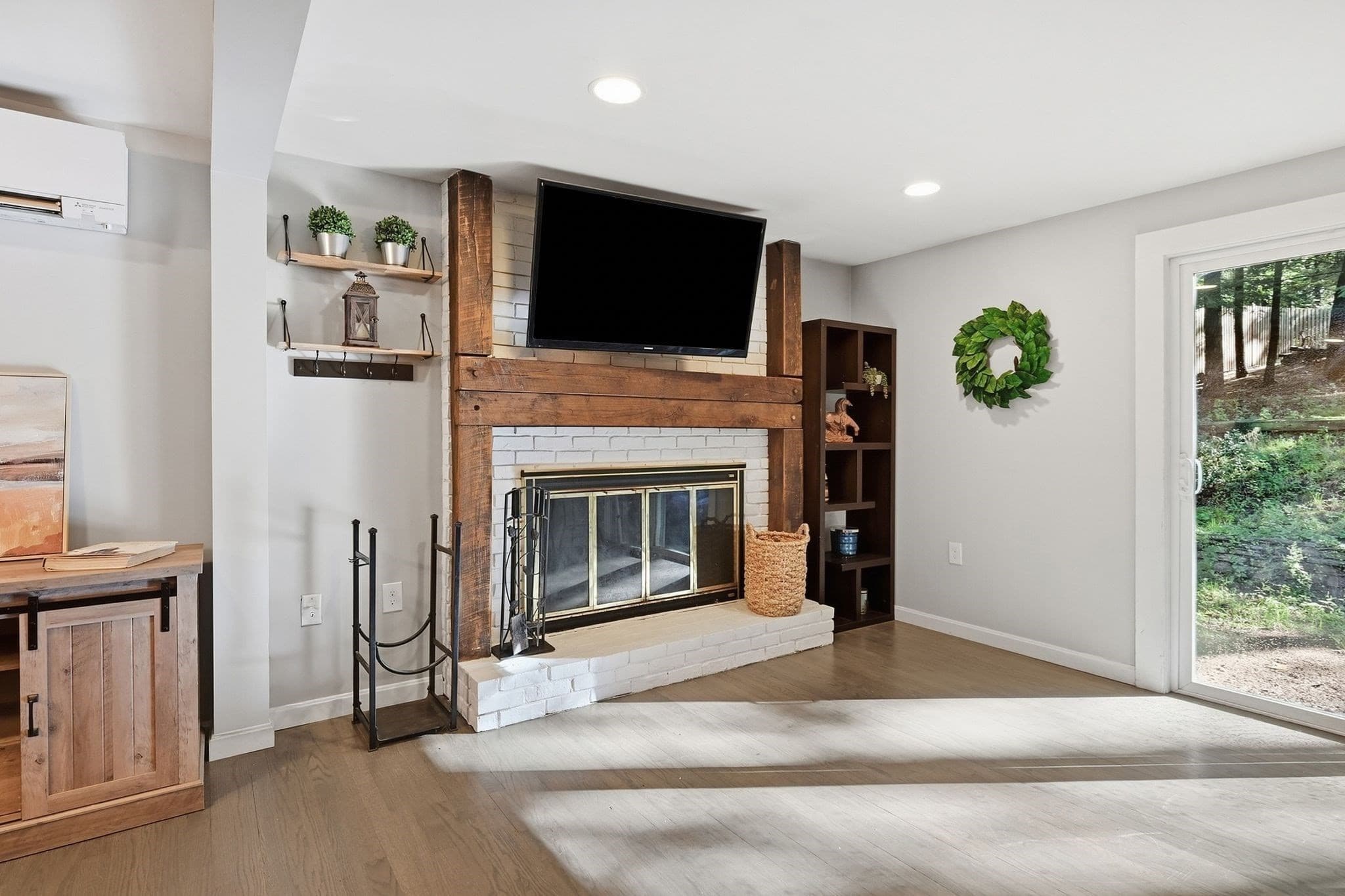 Single Family Residence at 218 Heatherstone Rd, Amherst MA 01002, Amherst, photo 9 of 42