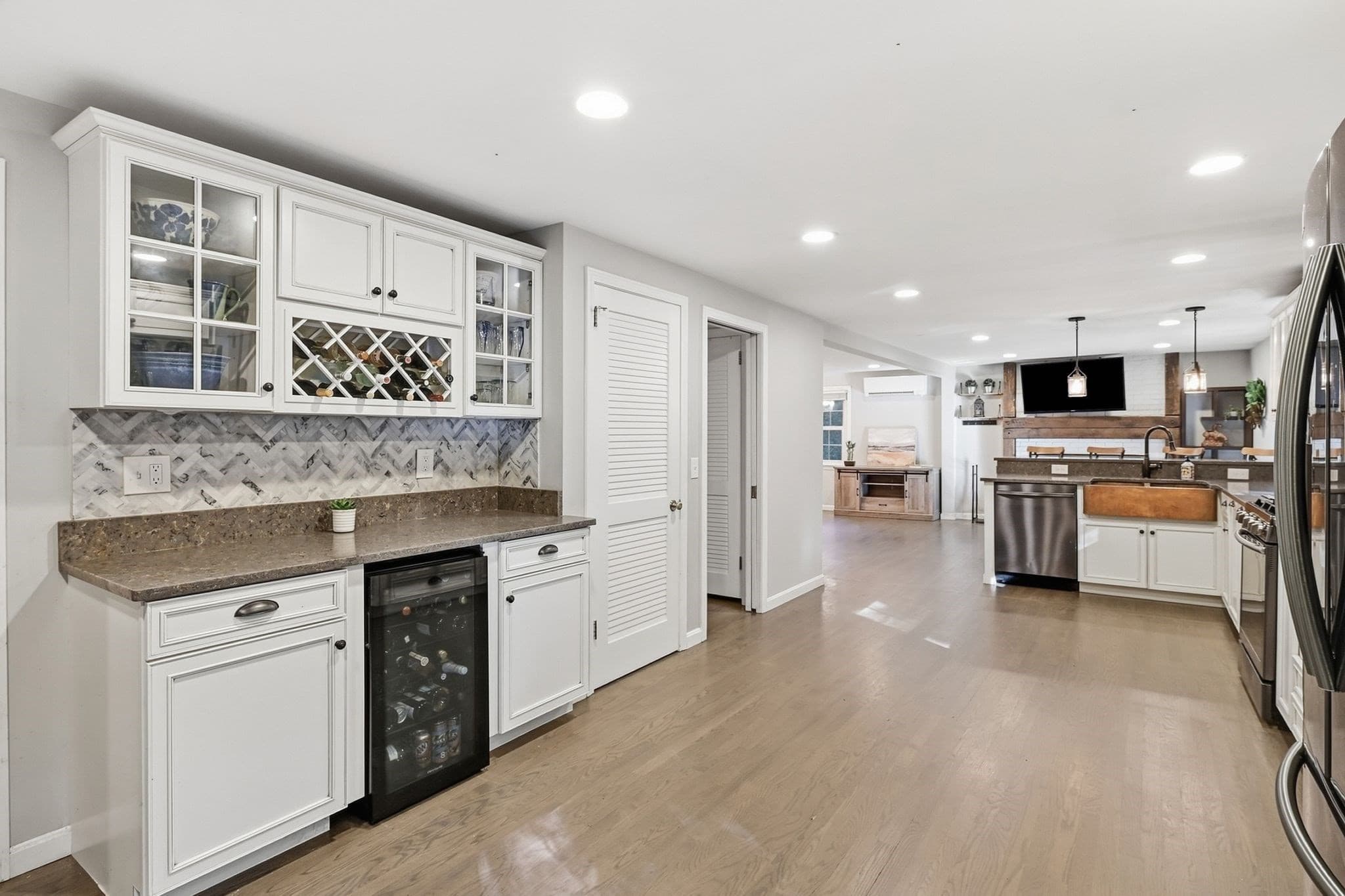 Single Family Residence at 218 Heatherstone Rd, Amherst MA 01002, Amherst, photo 14 of 42