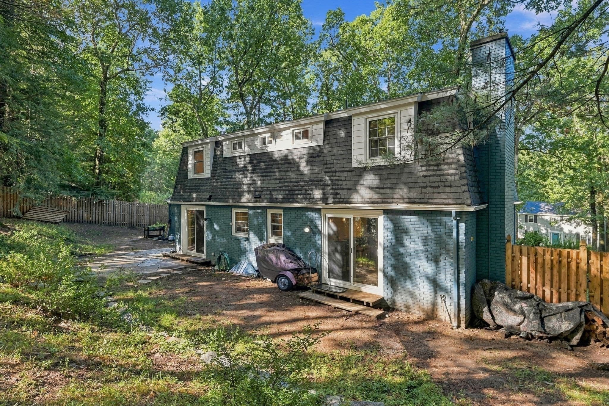 Single Family Residence at 218 Heatherstone Rd, Amherst MA 01002, Amherst, photo 37 of 42