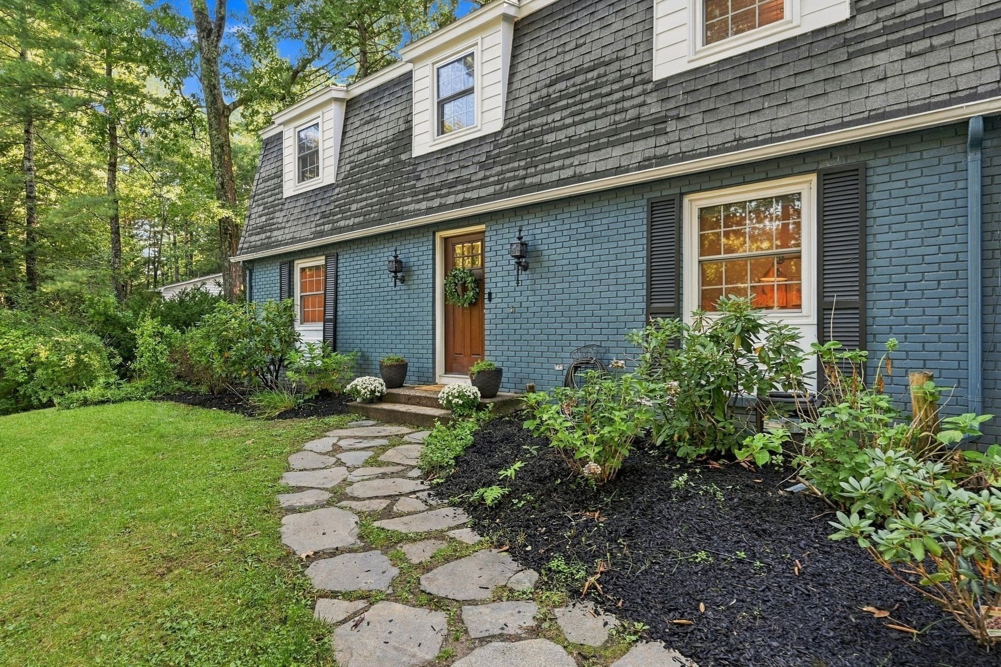 Single Family Residence at 218 Heatherstone Rd, Amherst MA 01002, Amherst, photo 4 of 42